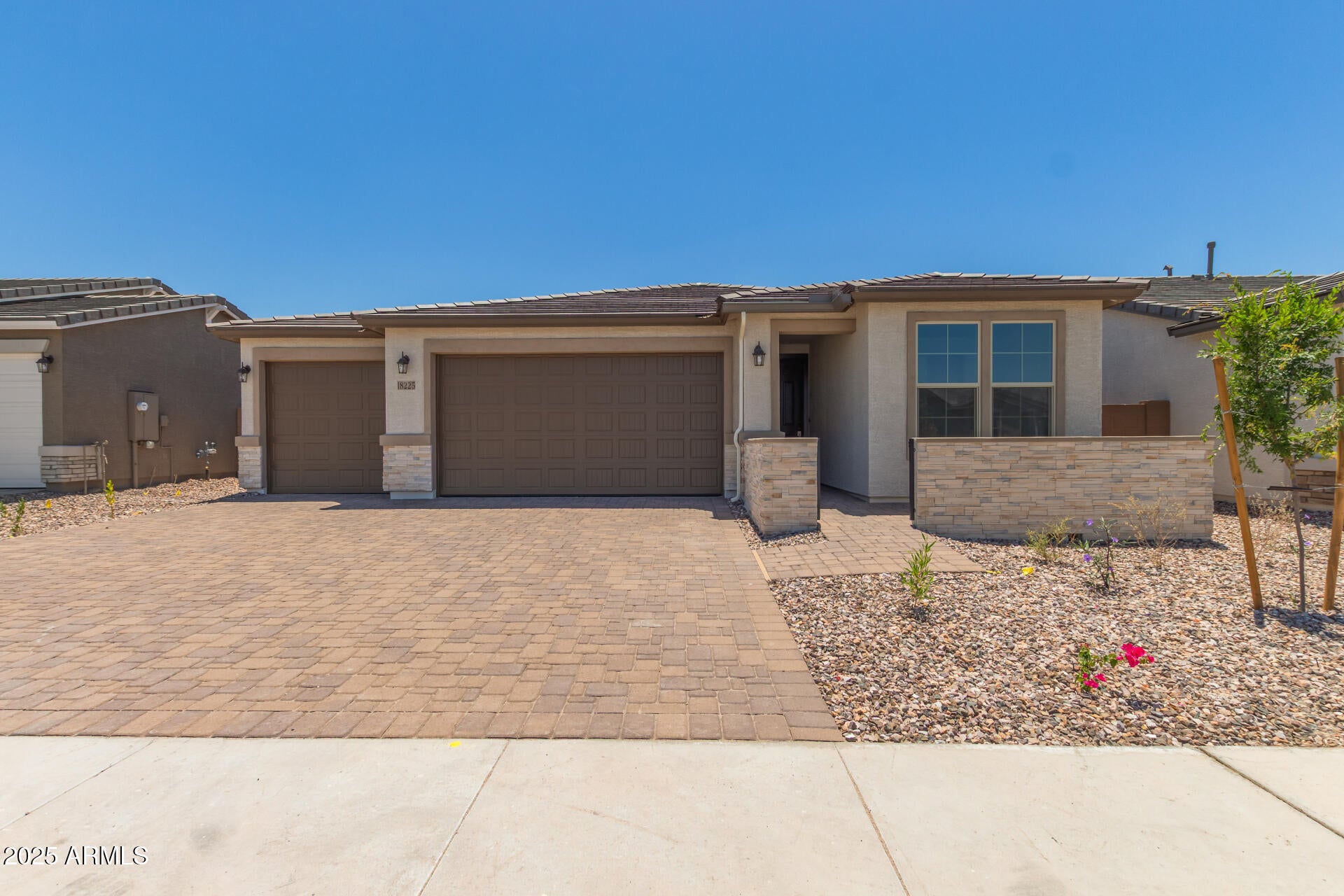 Photo of Listing #6812948