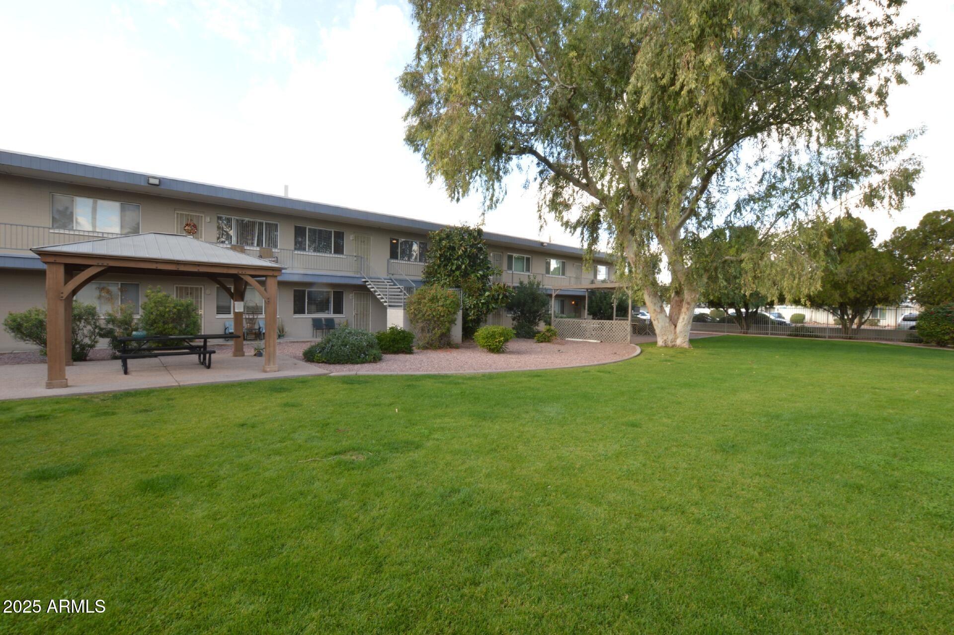 Photo of Listing #6818710