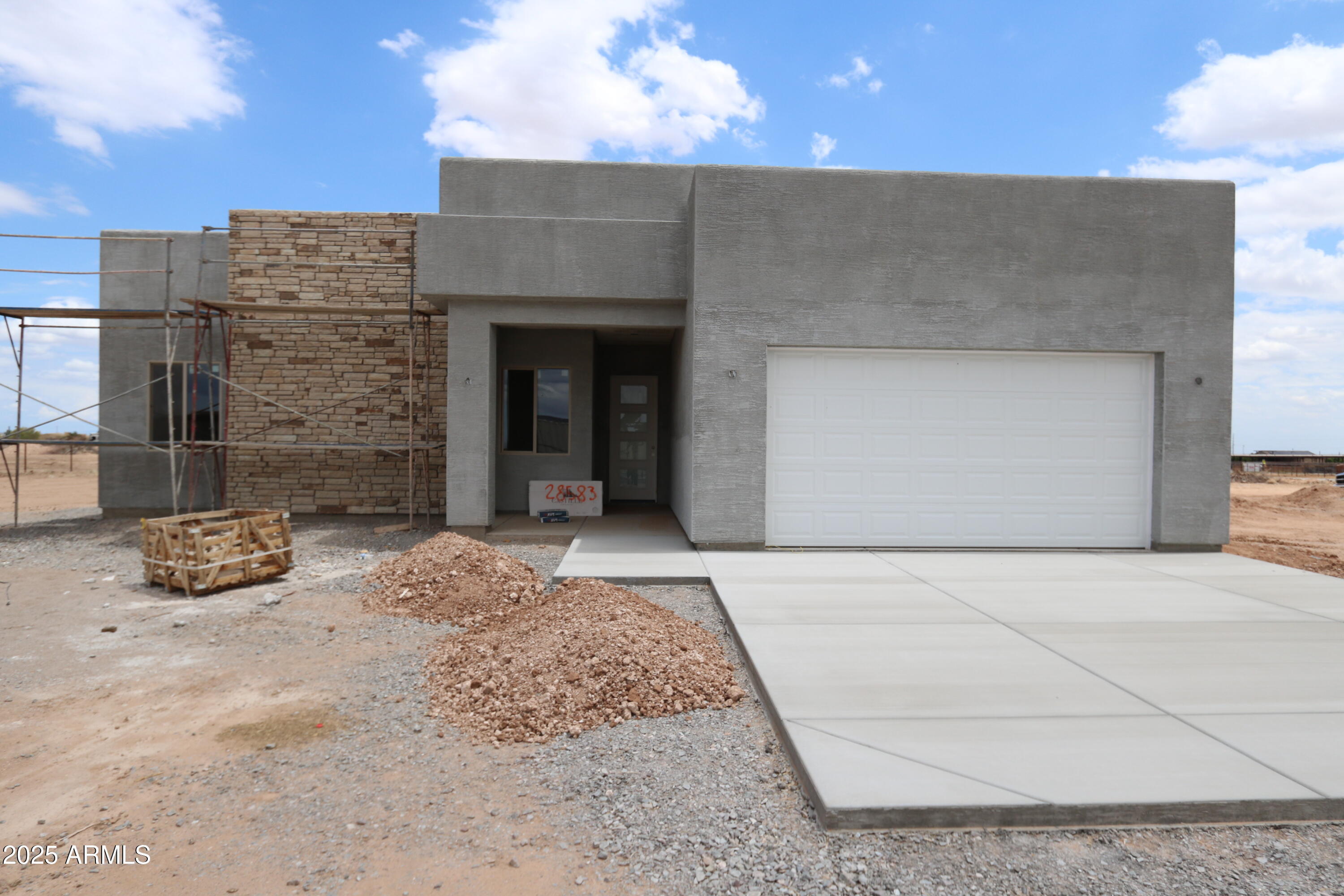 Photo of Listing #6814191