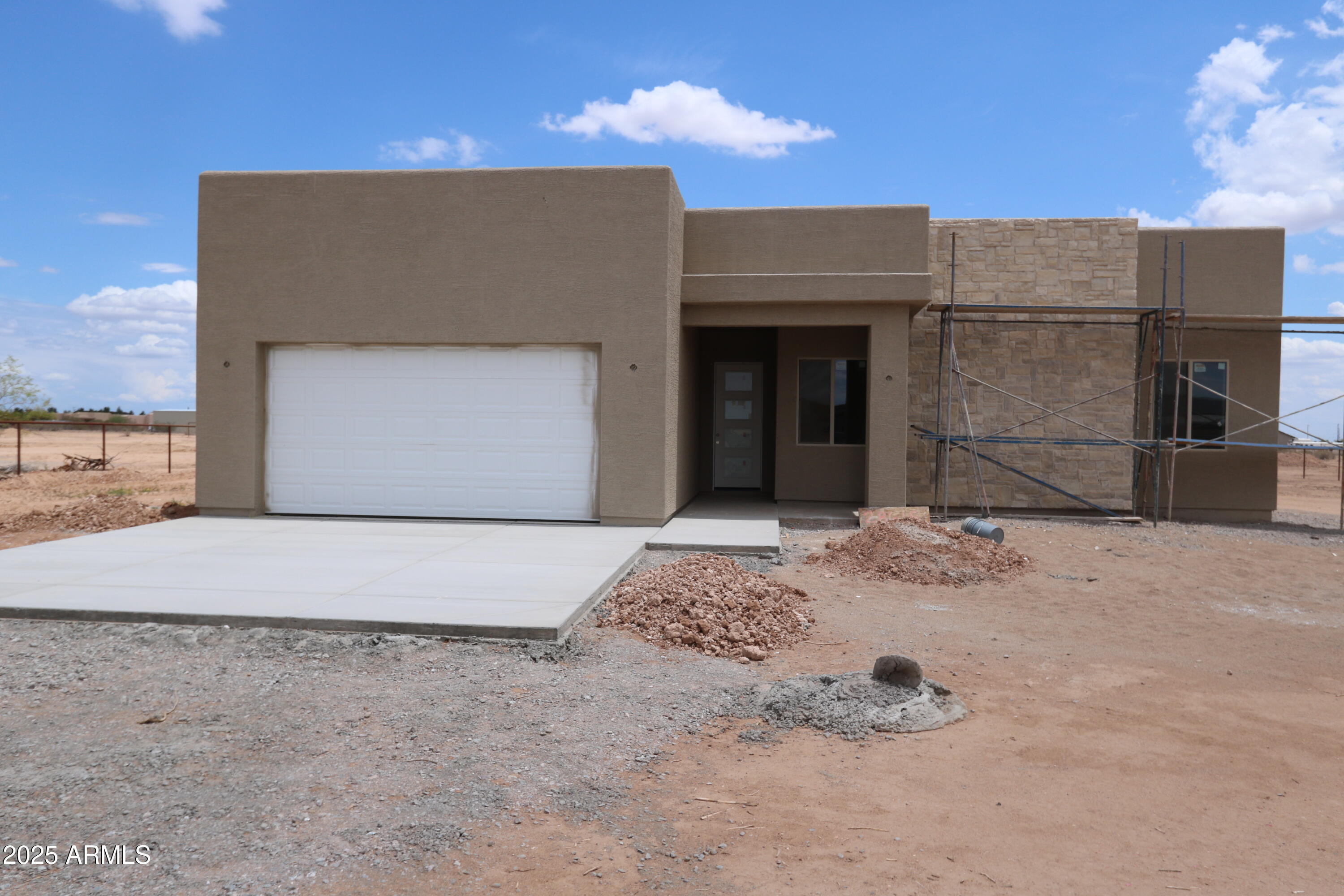 Photo of Listing #6814198