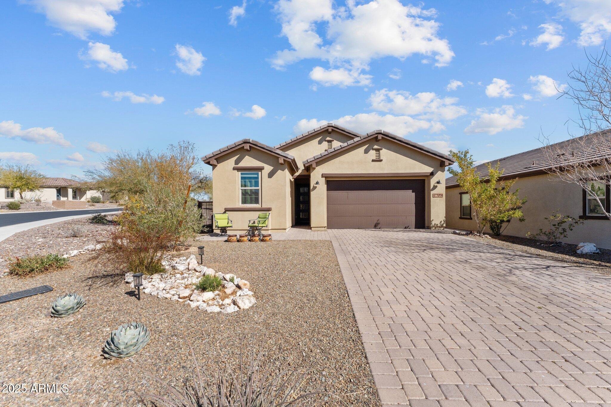 Photo of Listing #6818124