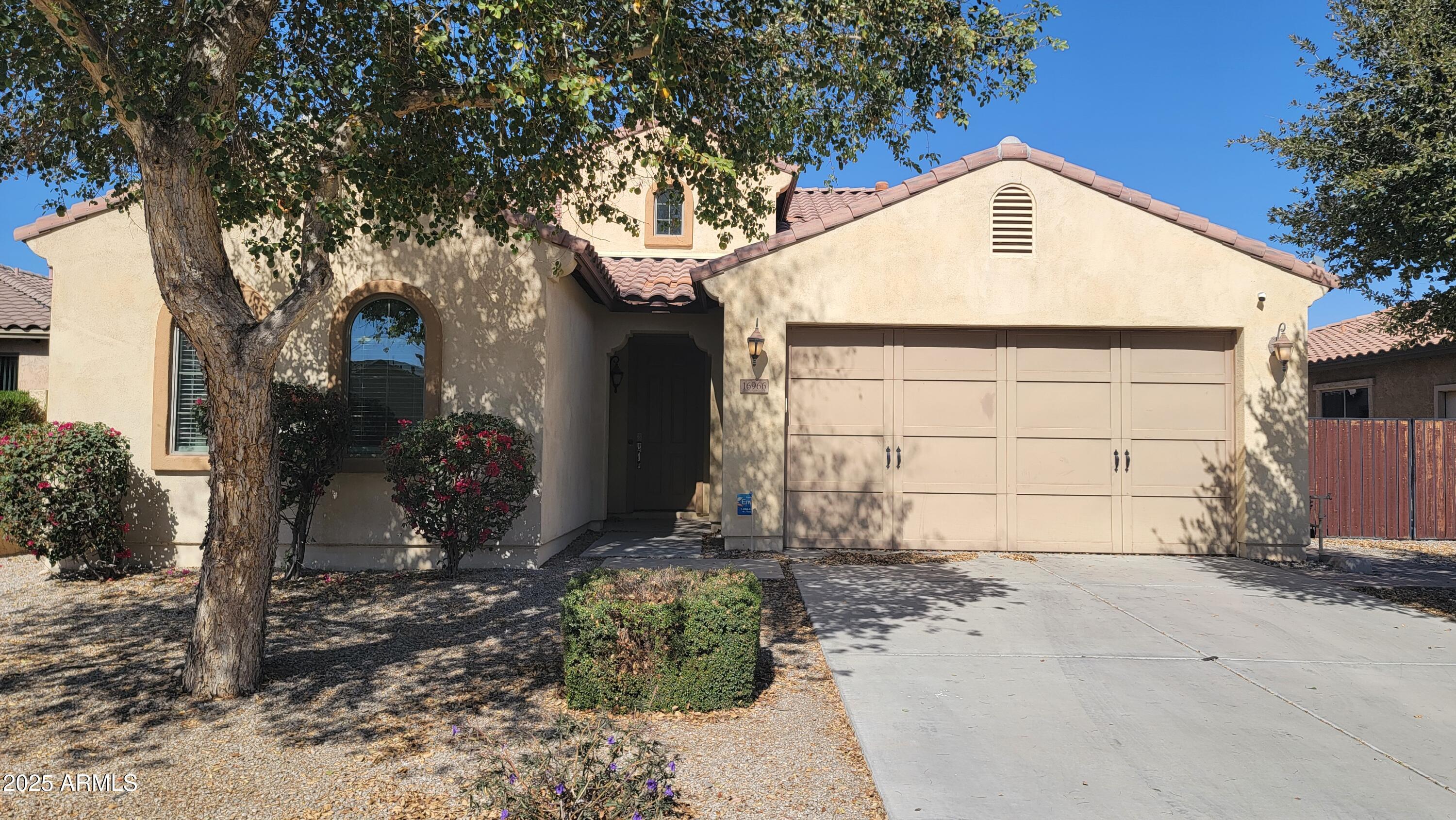 Photo of Listing #6828002