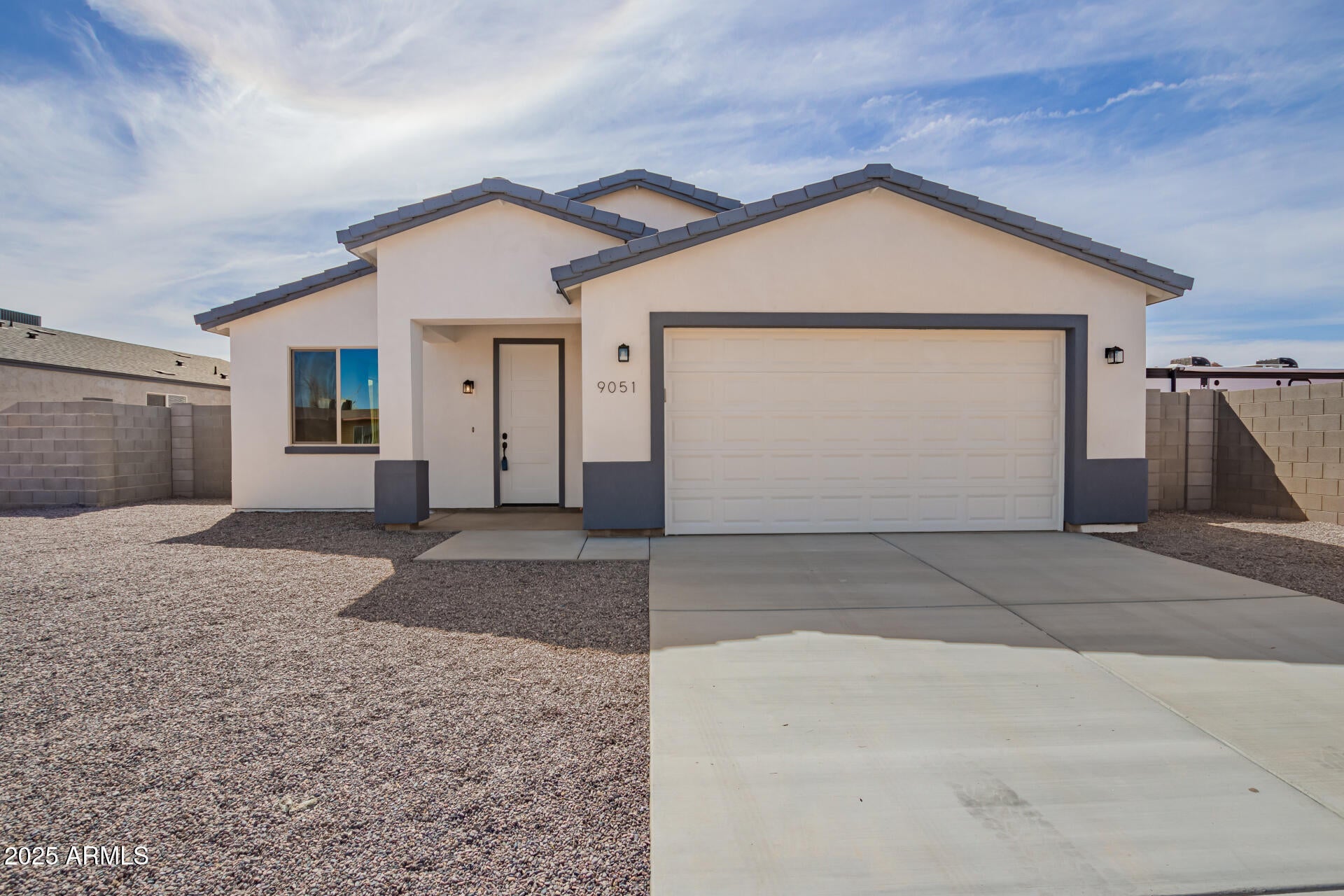 Photo of Listing #6831000