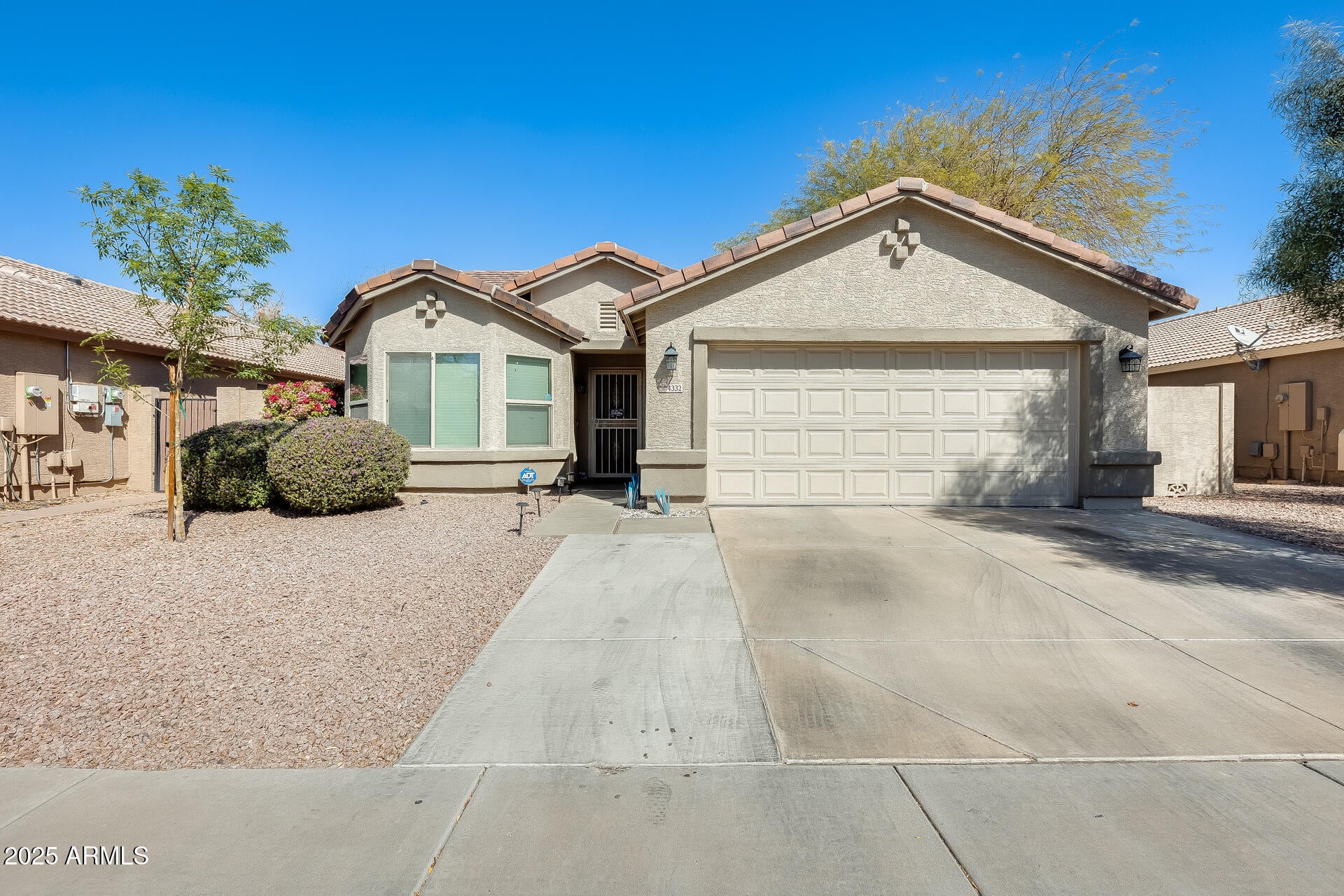 Photo of Listing #6833003