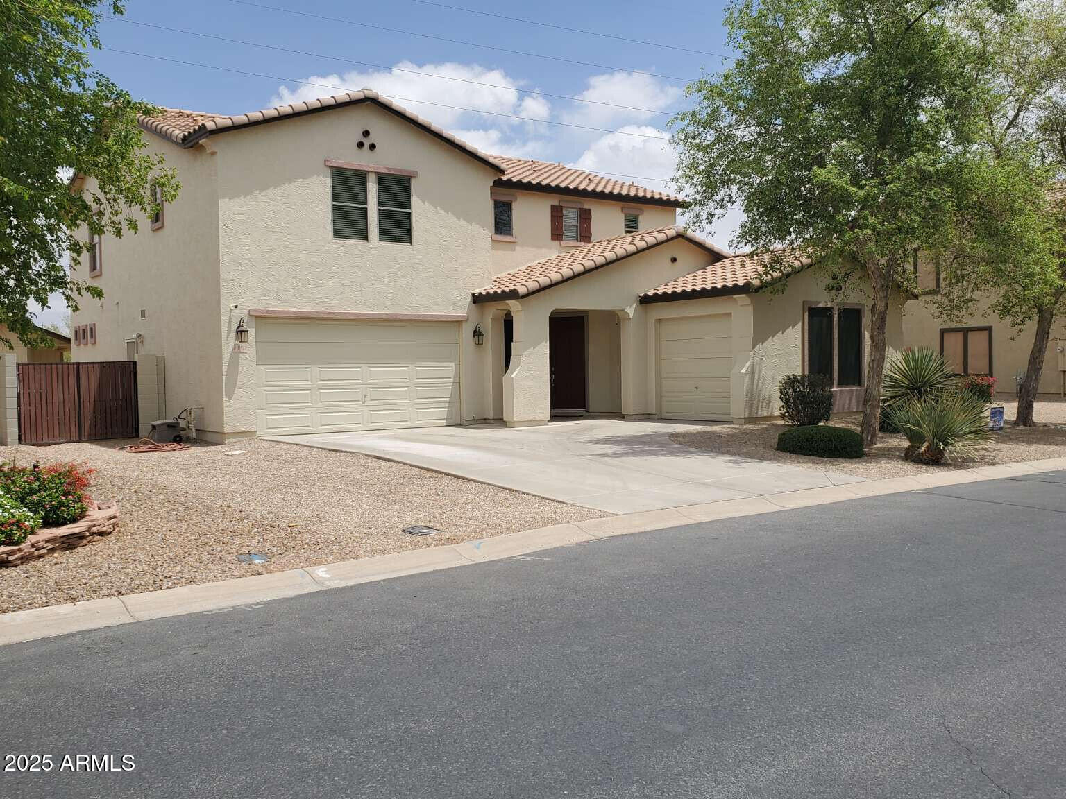 Photo of Listing #6831783