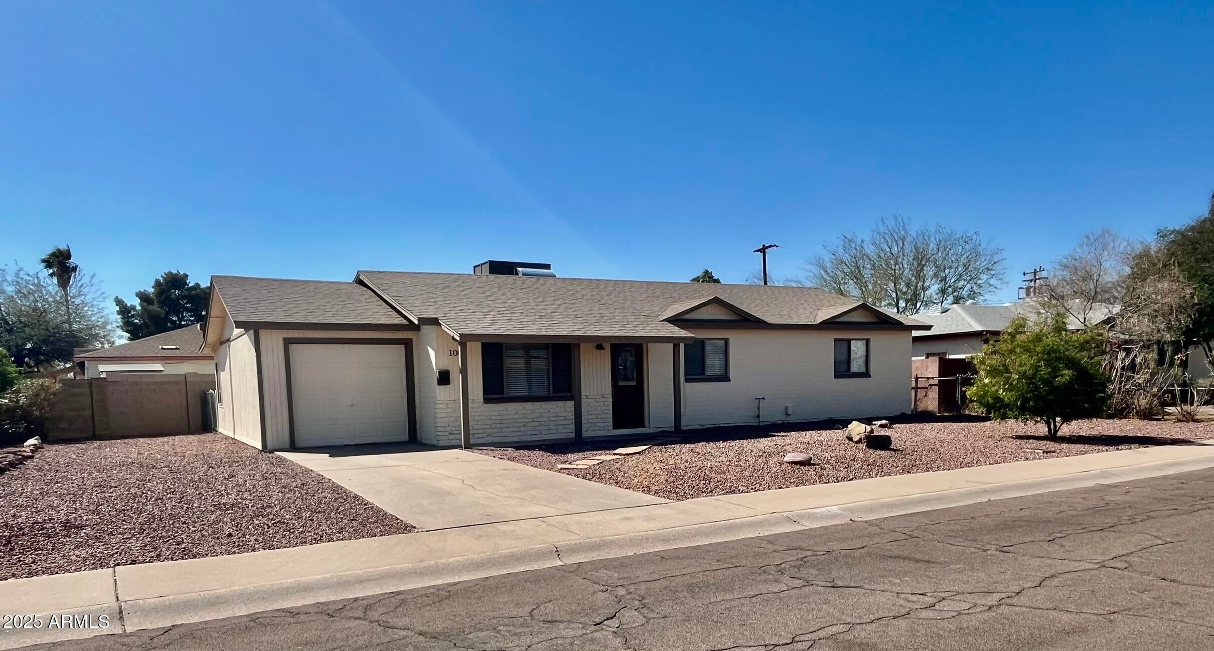 Photo of Listing #6831807