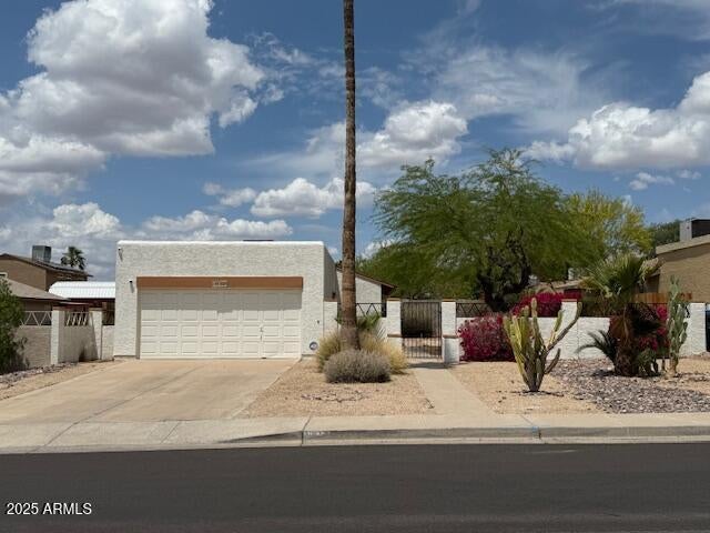 Photo of Listing #6836045