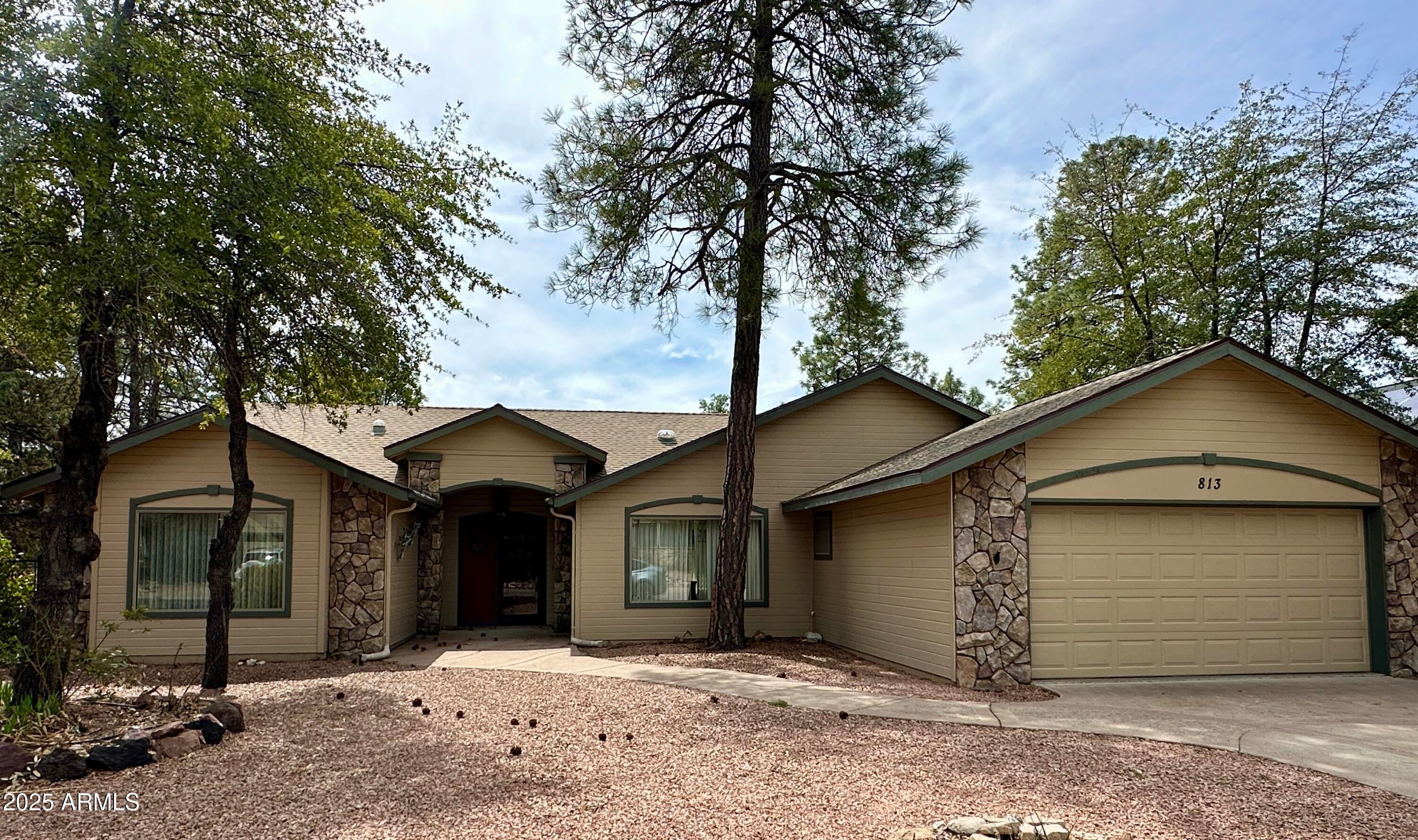 Photo of Listing #6837200
