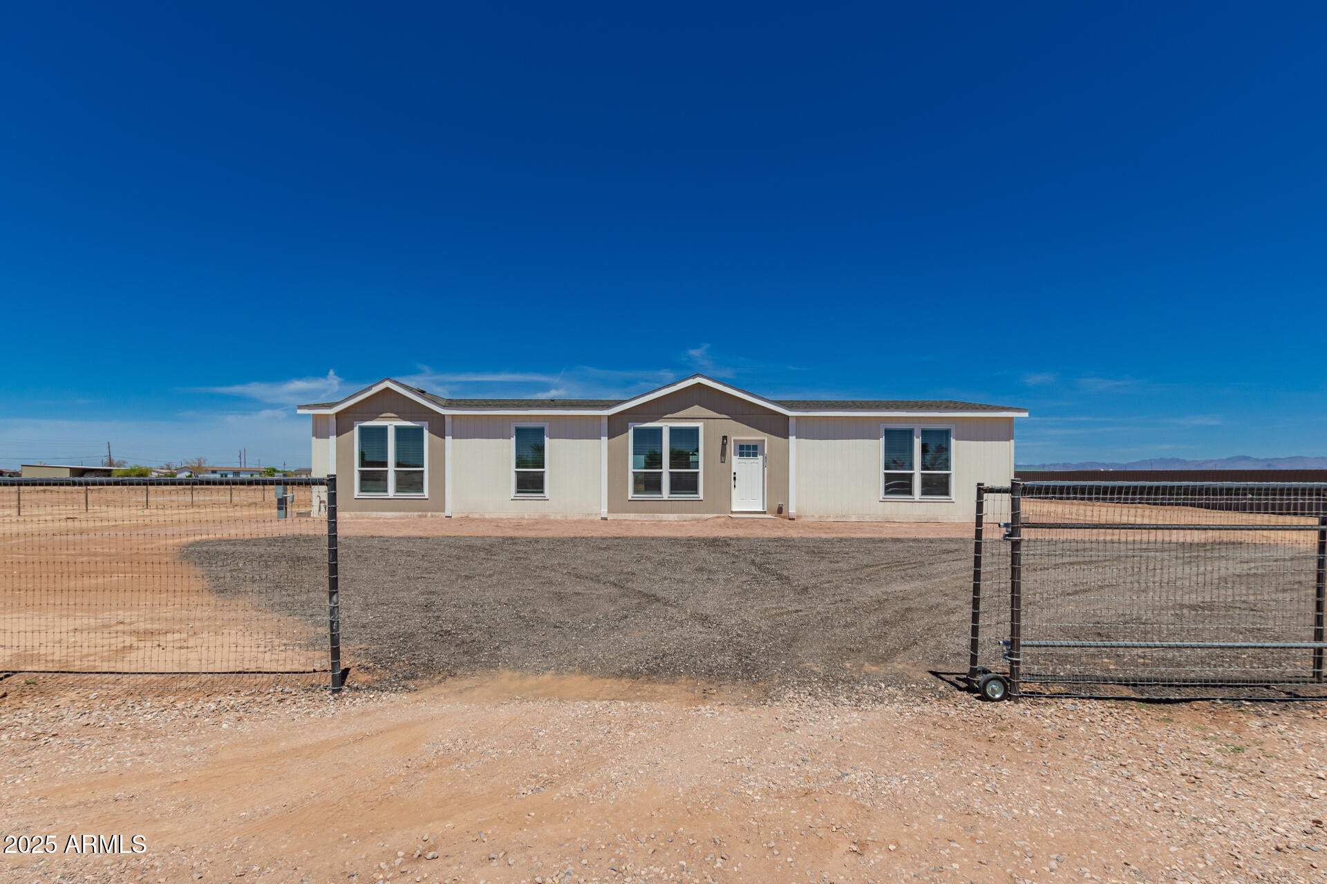 Photo of Listing #6835091