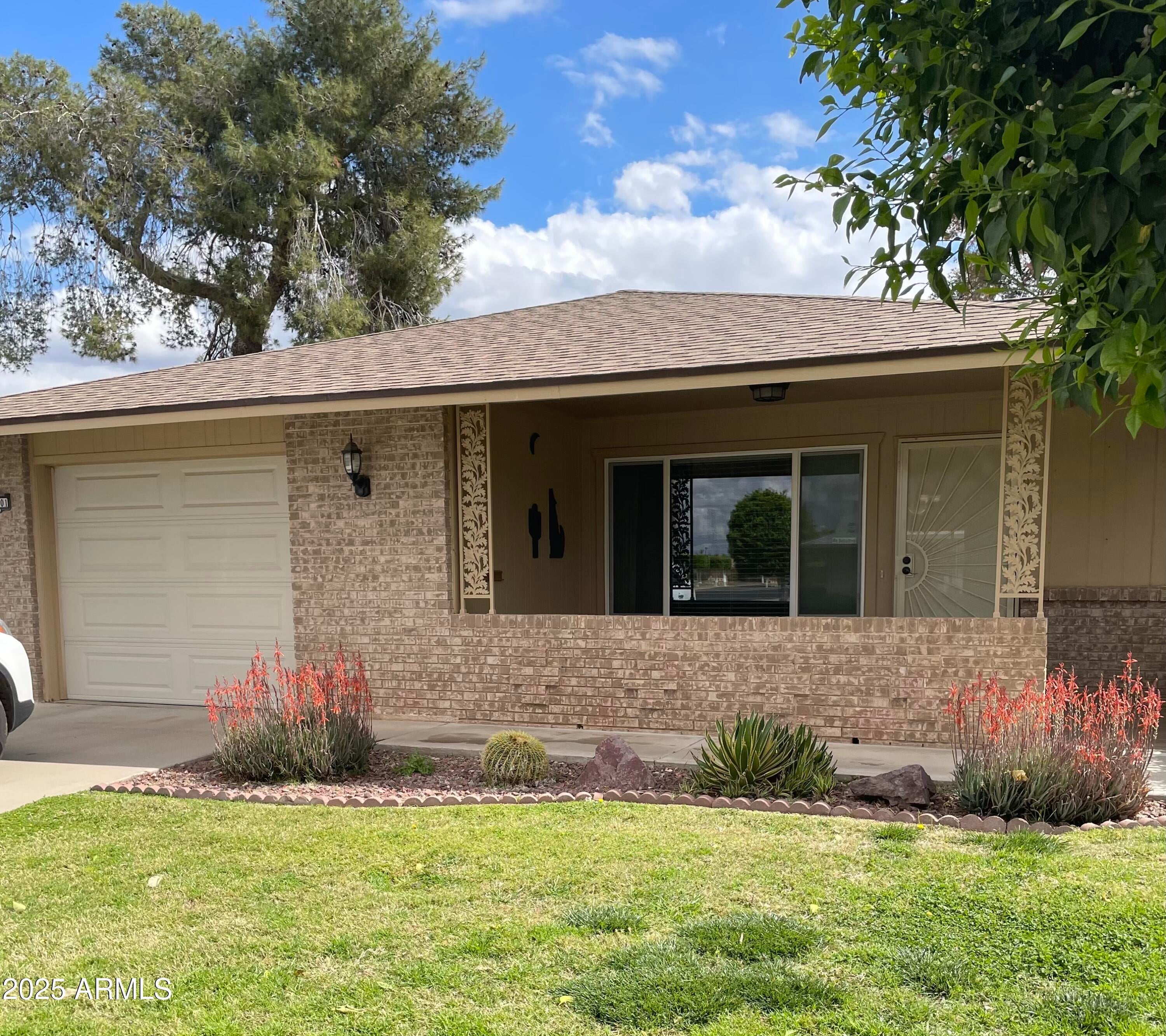 Photo of Listing #6835245