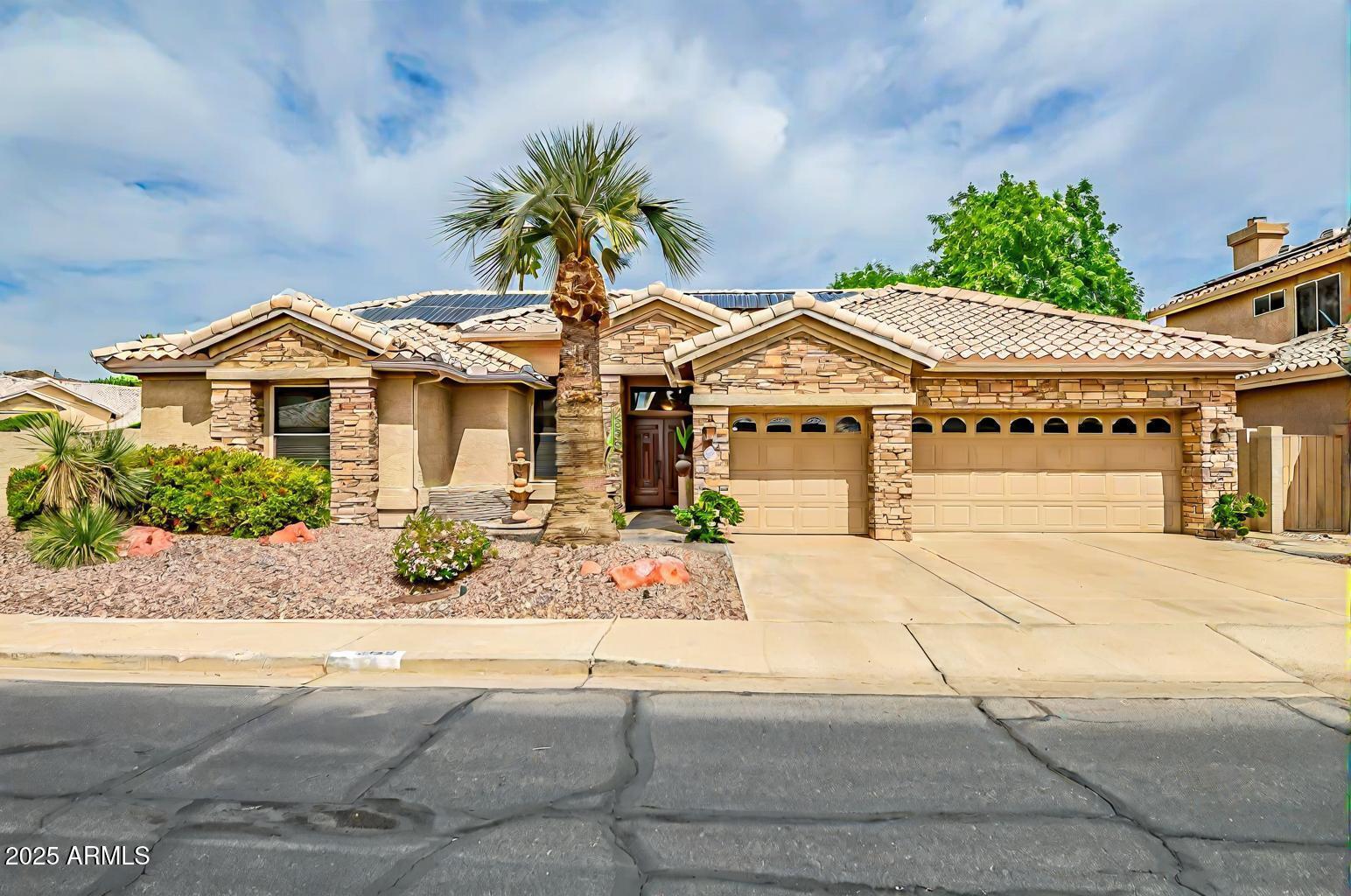 Photo of Listing #6842695