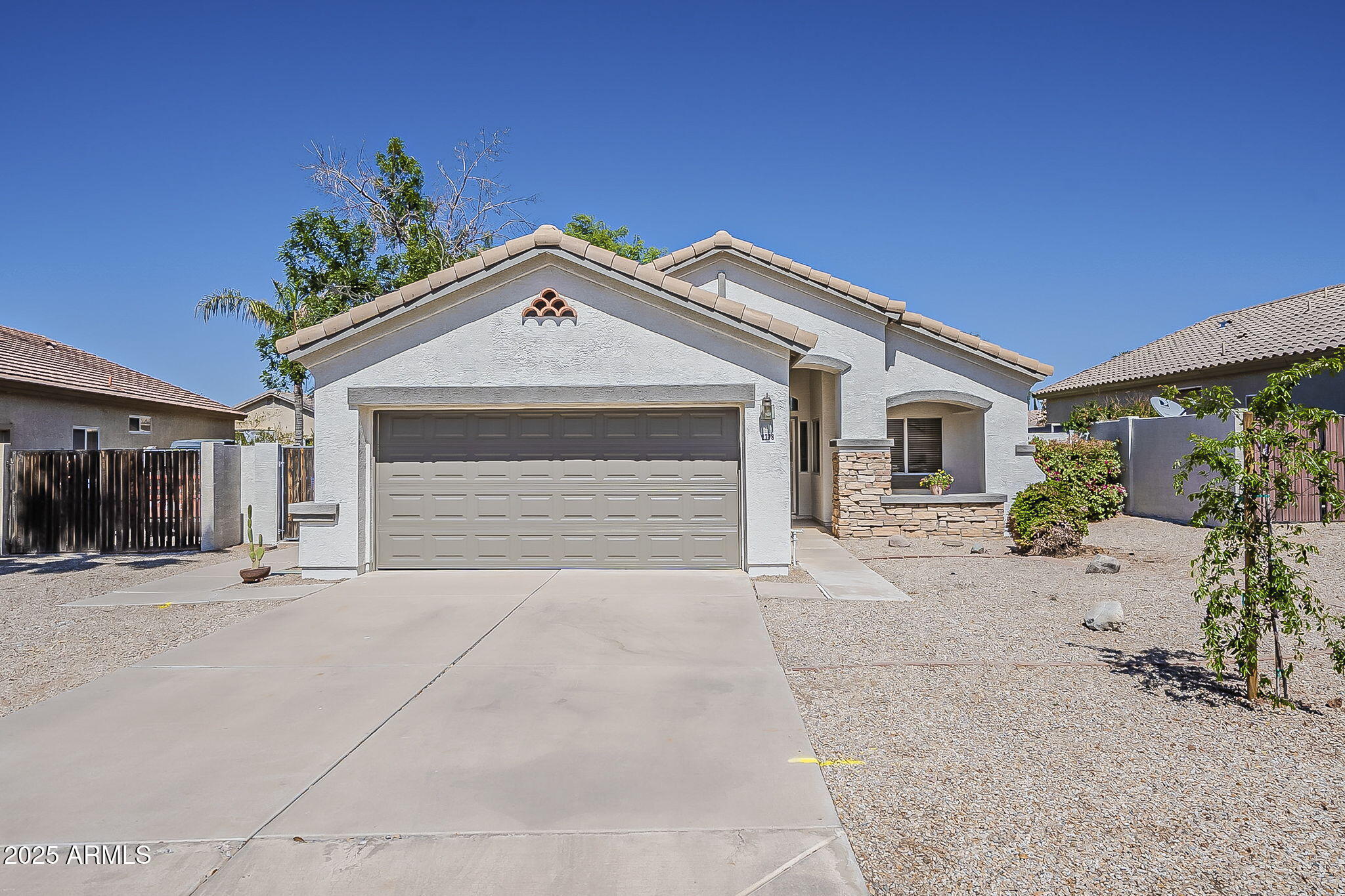 Photo of Listing #6839129