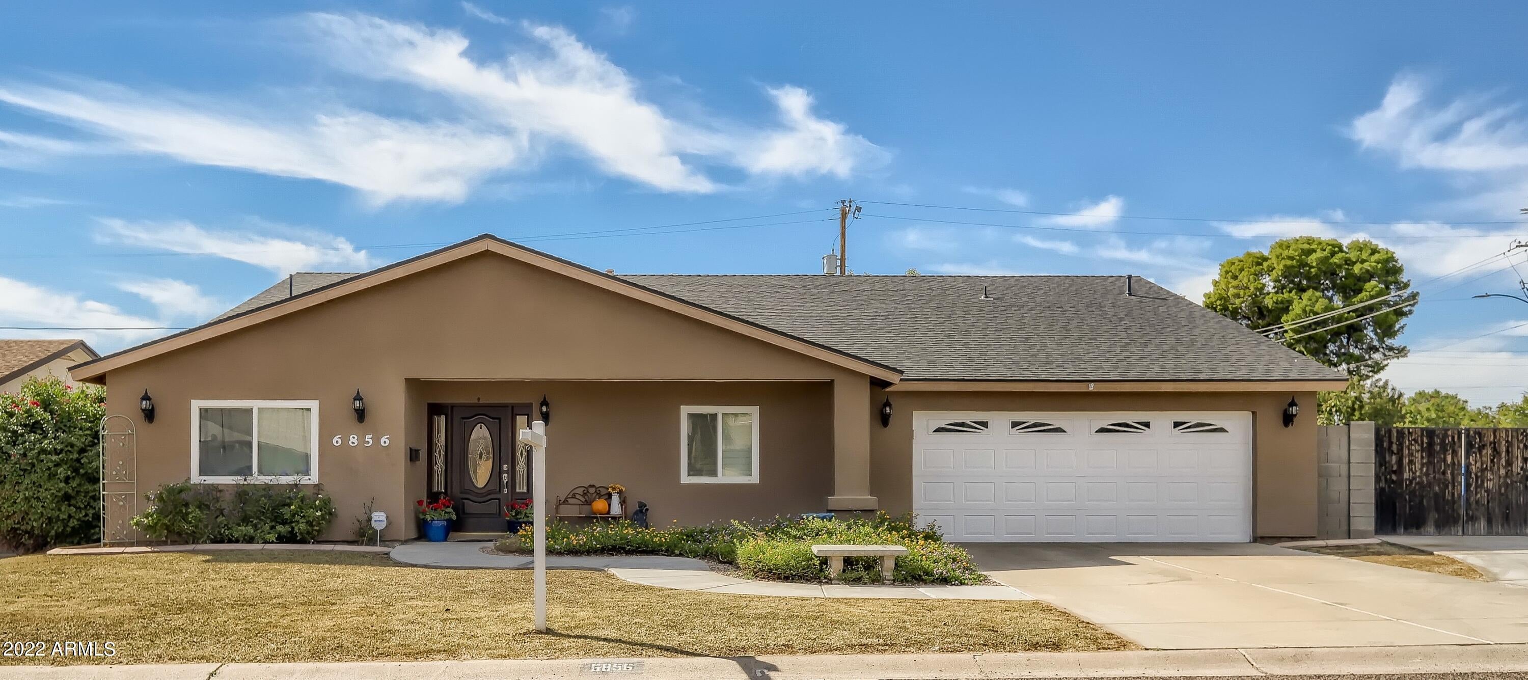 Photo of Listing #6837152