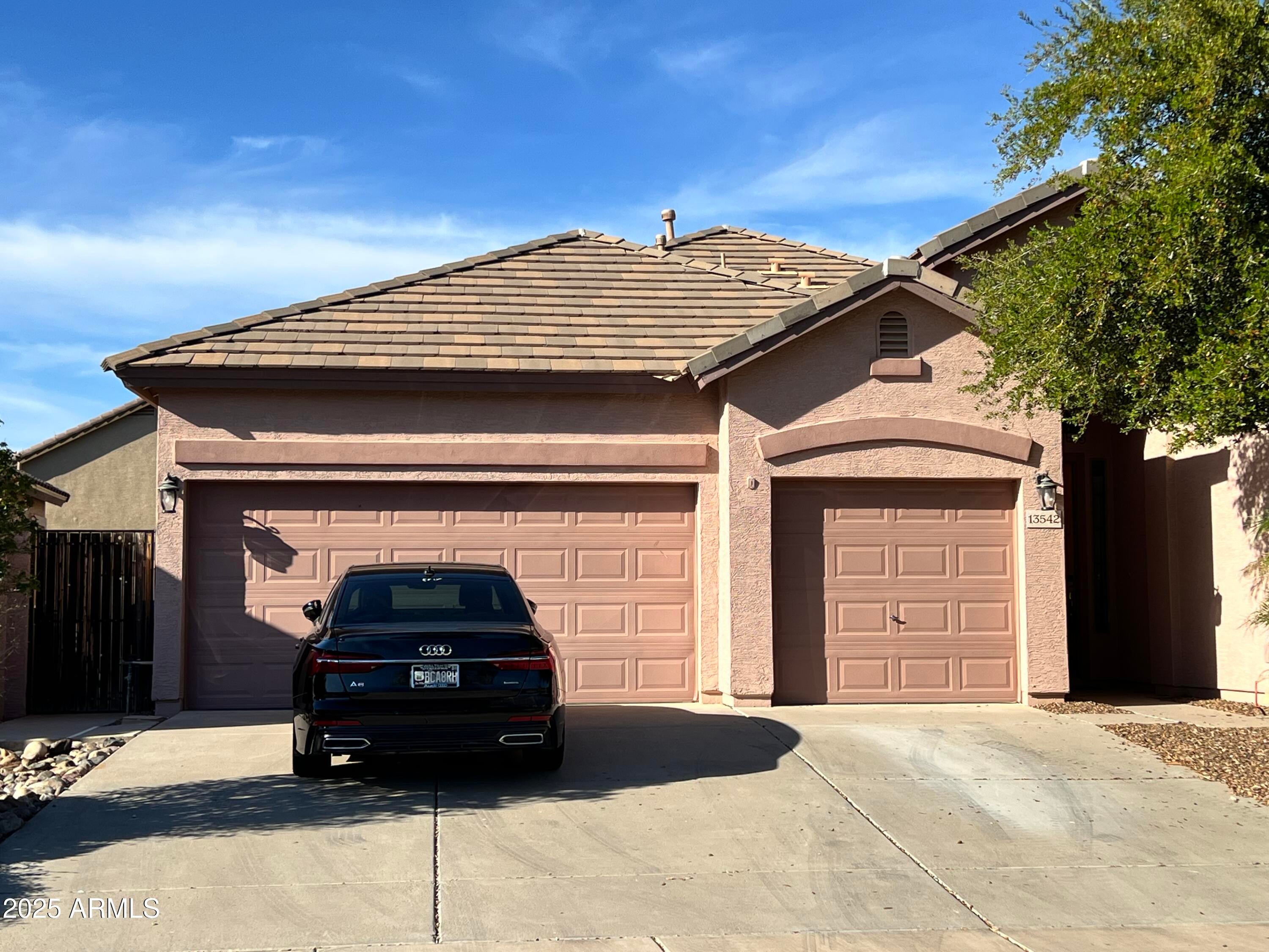 Photo of Listing #6837646