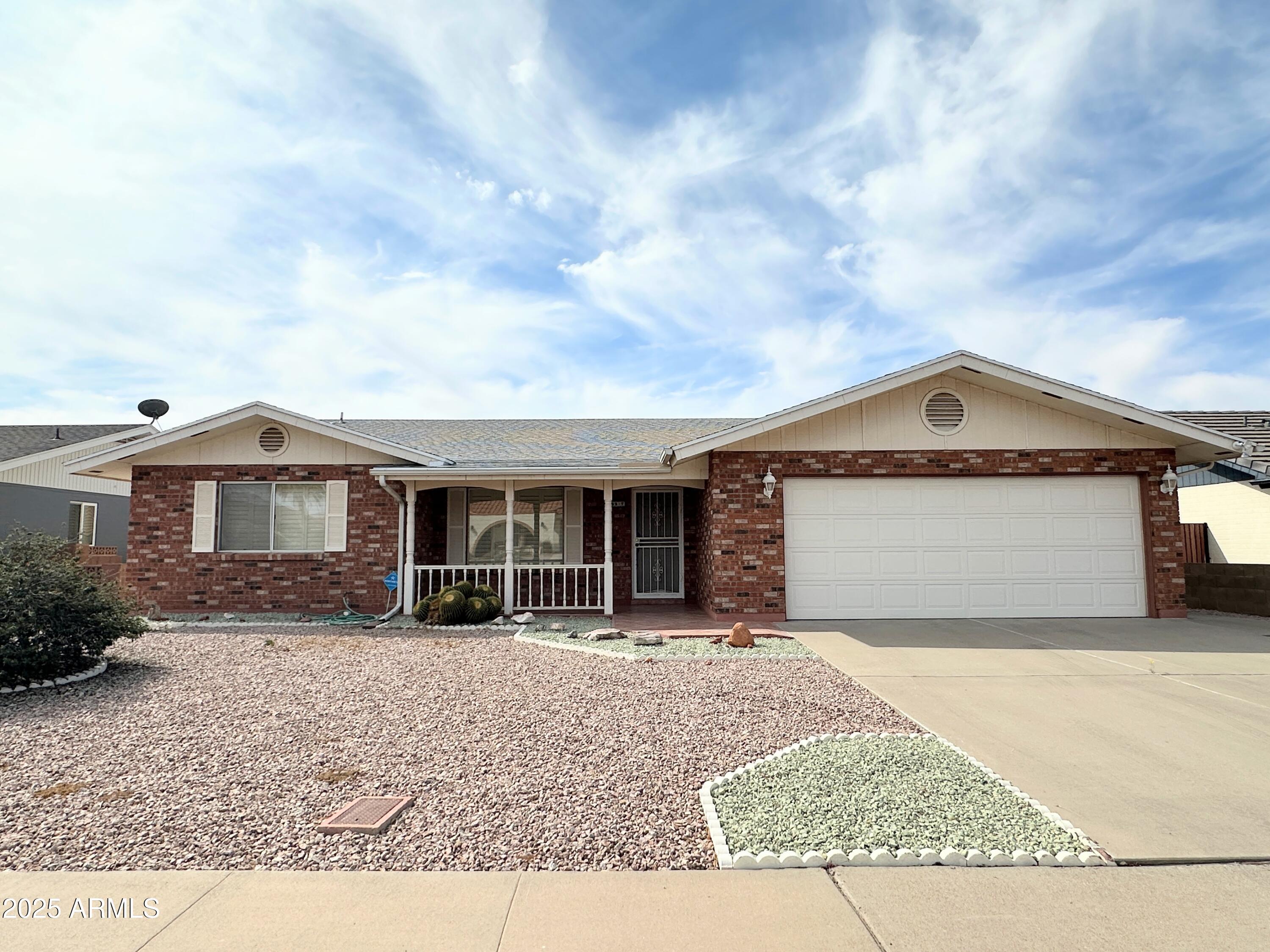 Photo of Listing #6840036