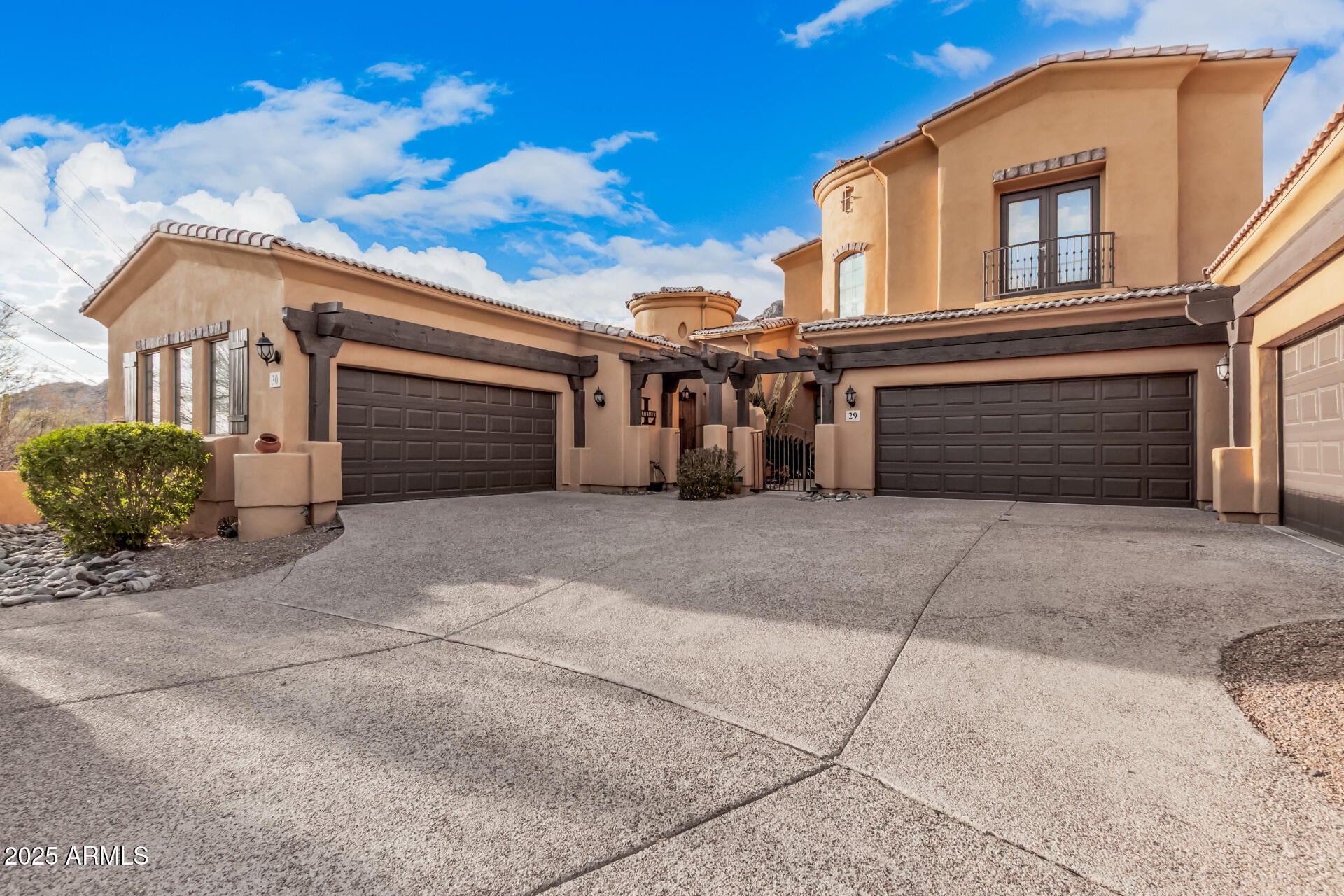 Photo of Listing #6840412