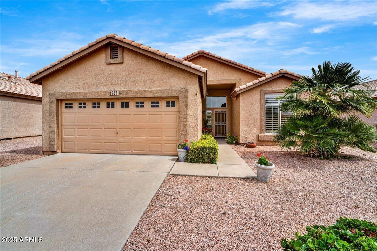 Photo of Listing #6842091