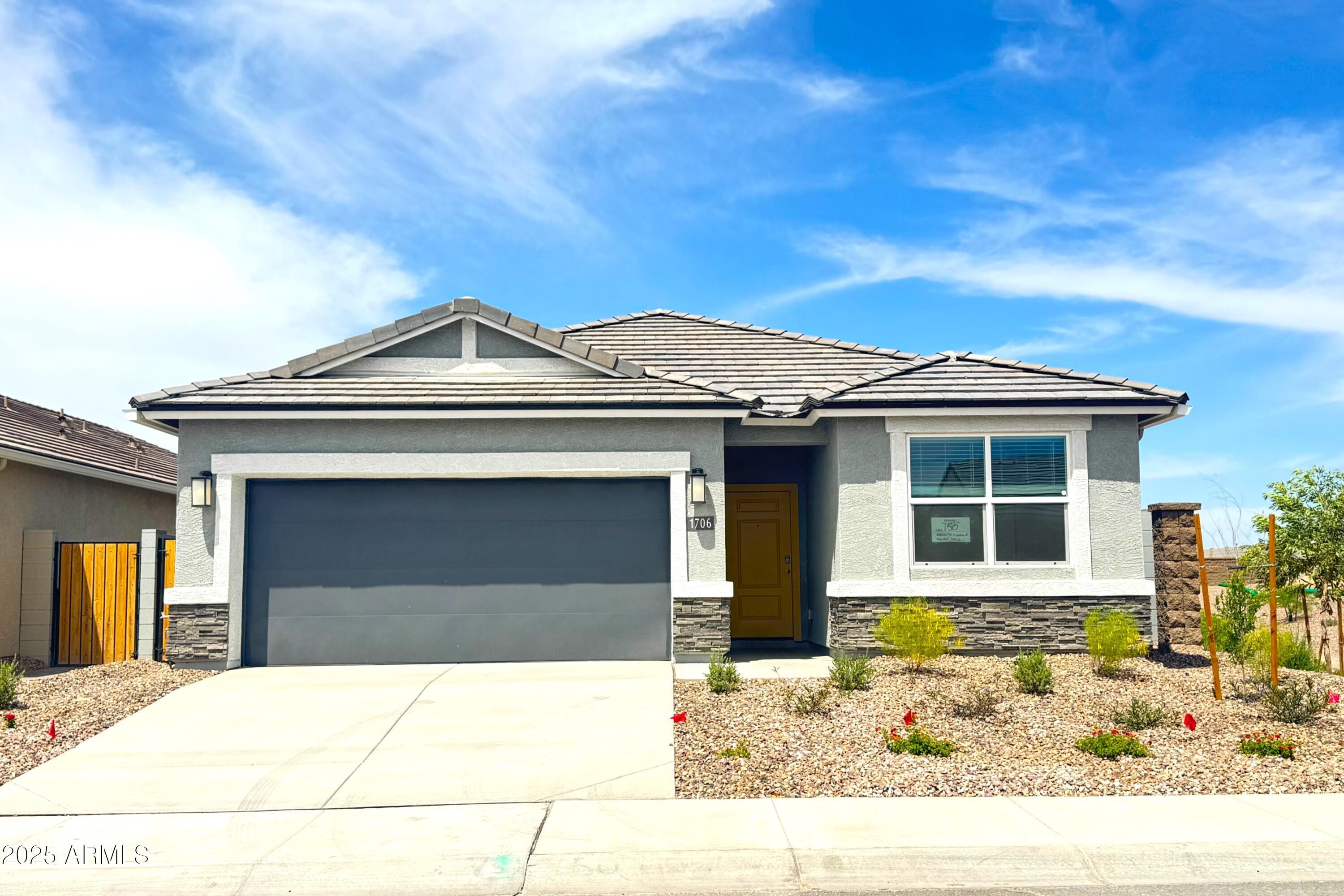 Photo of Listing #6841332