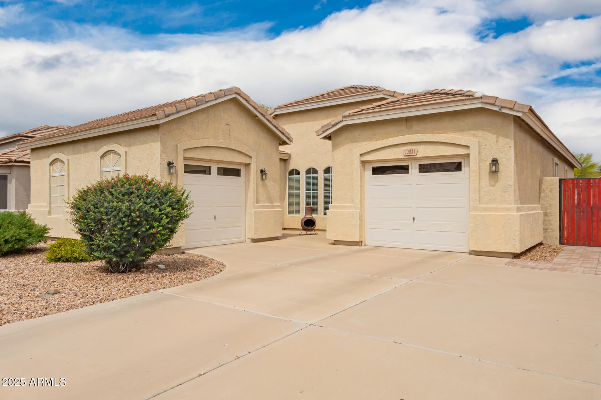 Photo of Listing #6849100