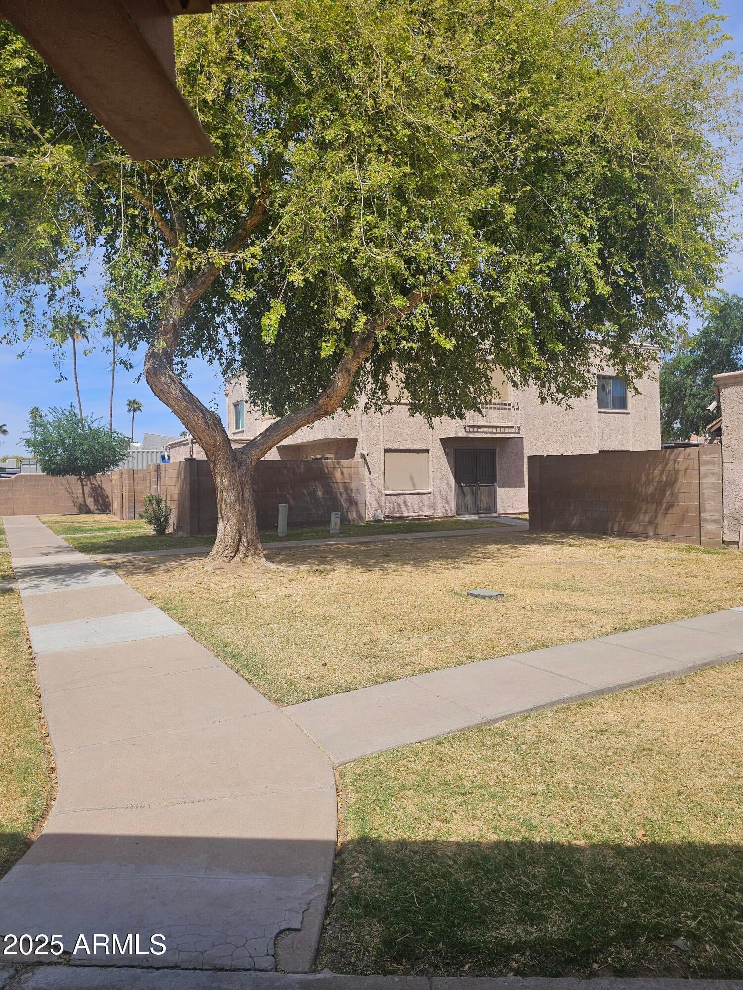 Photo of Listing #6845812