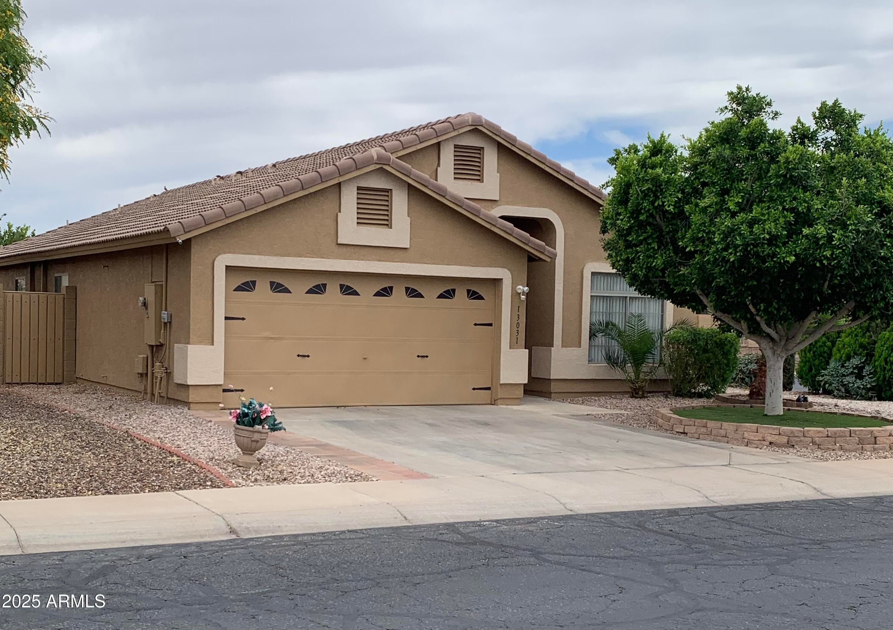 Photo of Listing #6855349