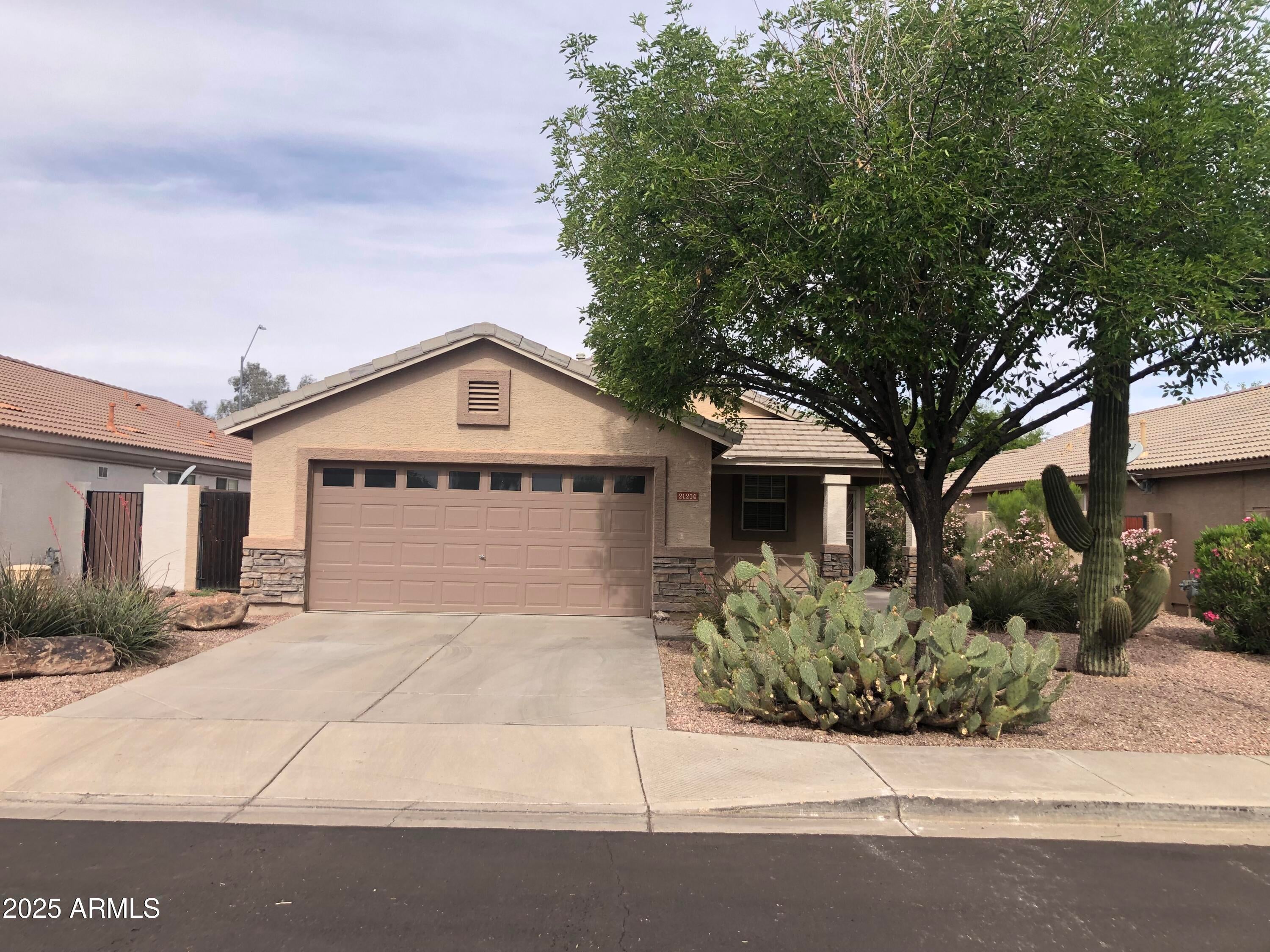 Photo of Listing #6849881