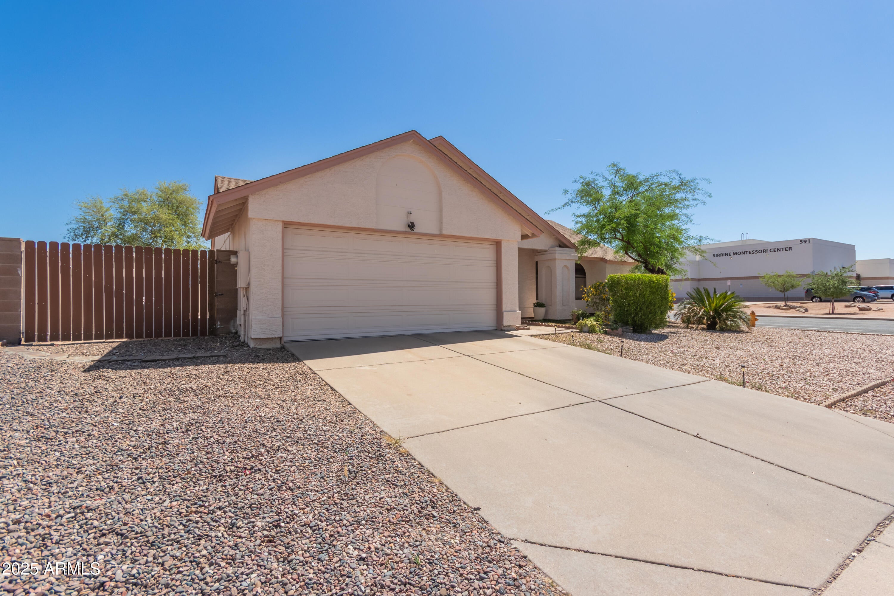 Photo of Listing #6853900