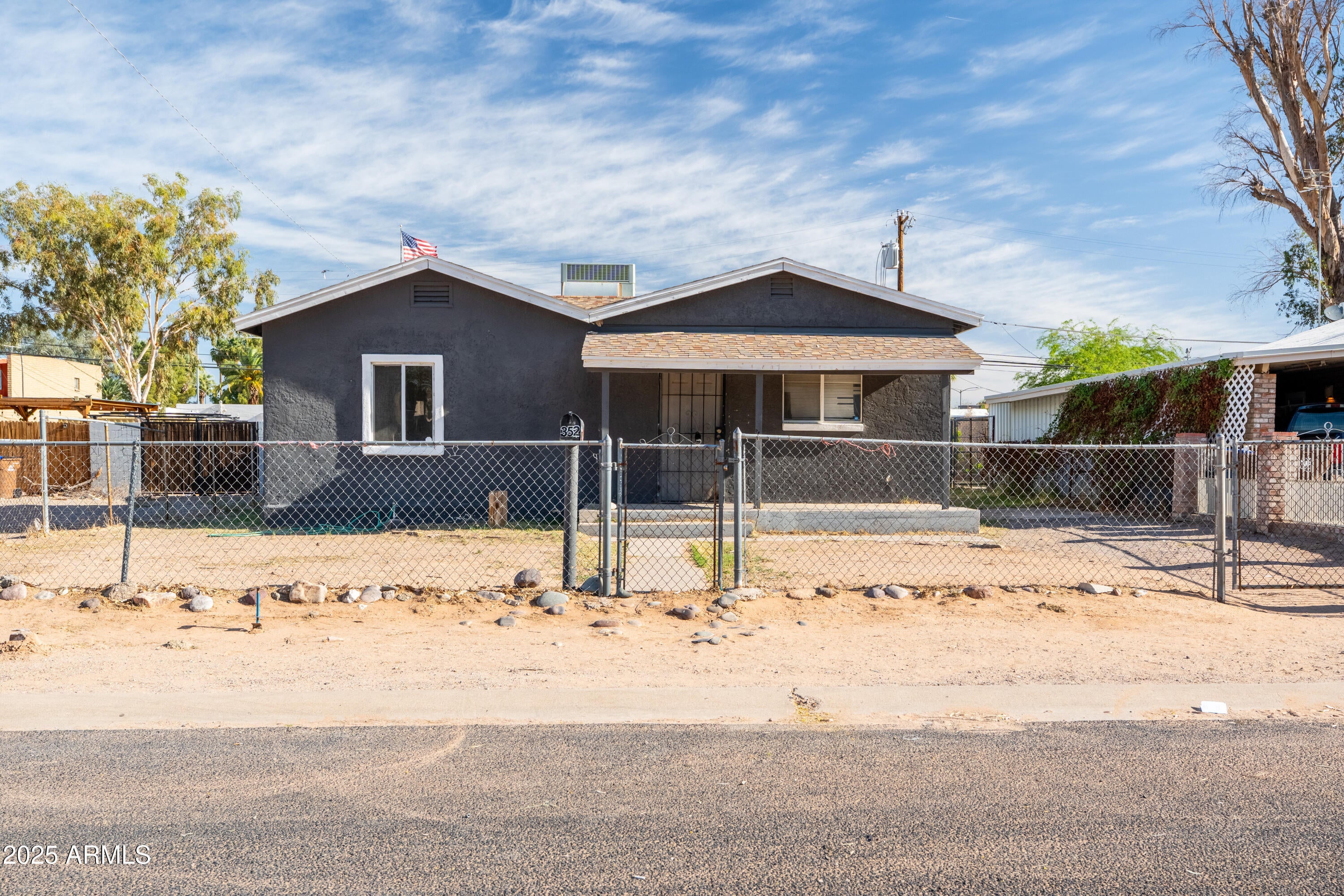 Photo of Listing #6853342