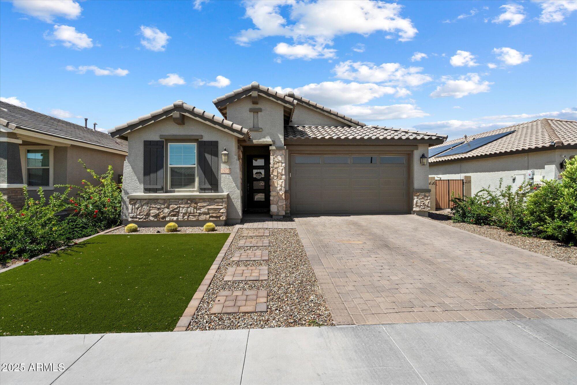 Photo of Listing #6870436