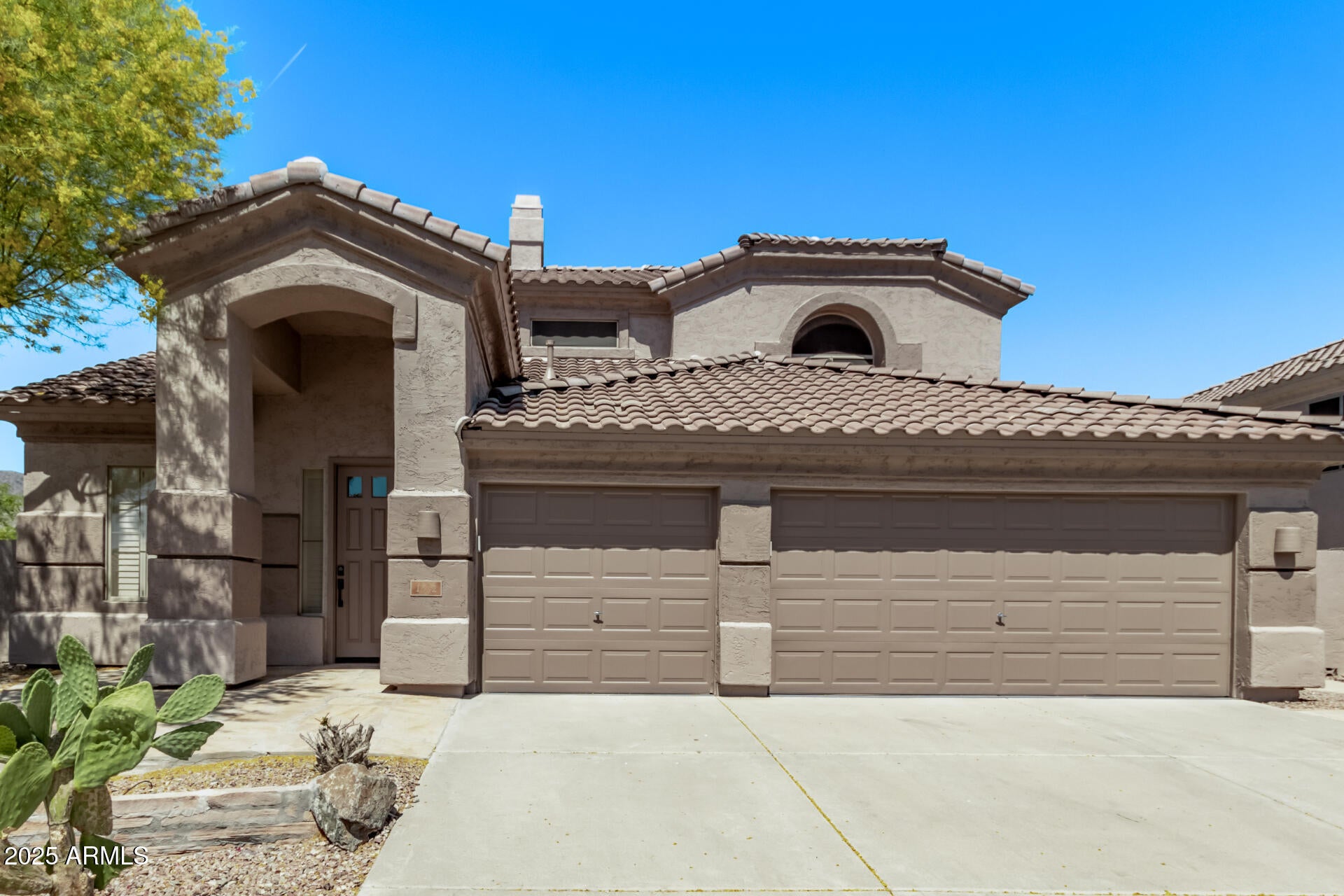 Photo of Listing #6853475