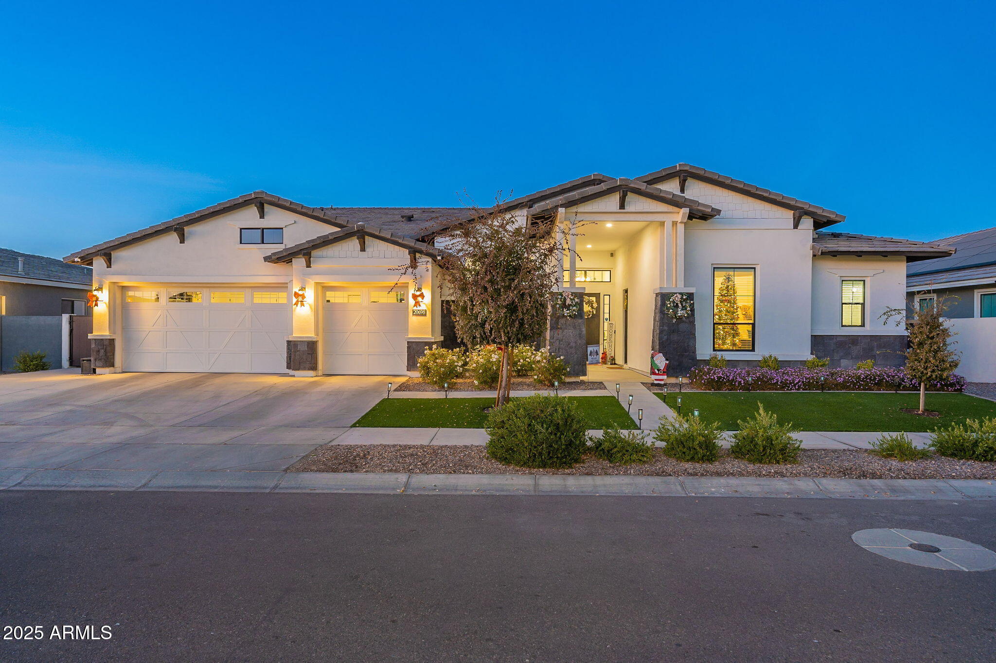 Photo of Listing #6854189