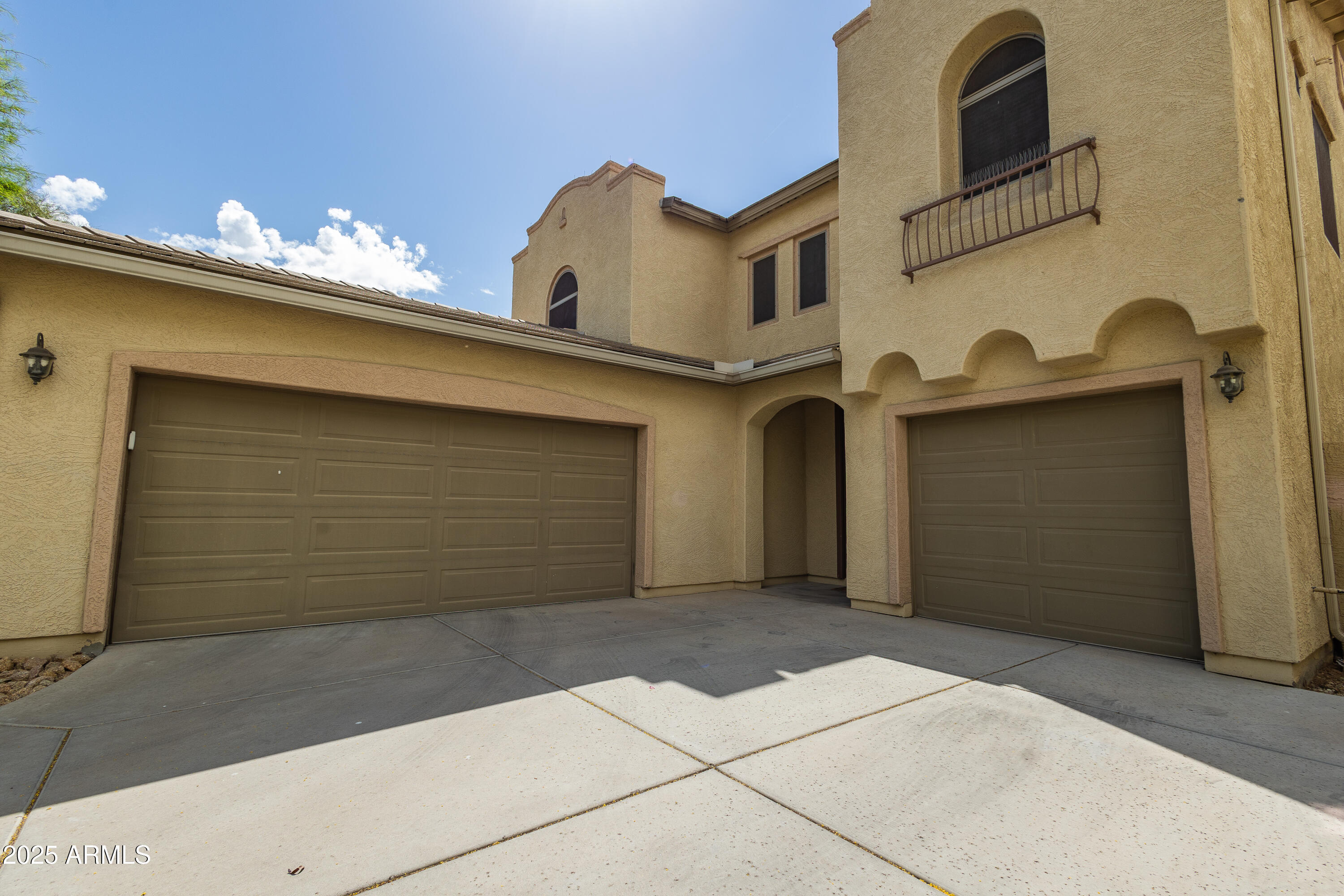 Photo of Listing #6855068