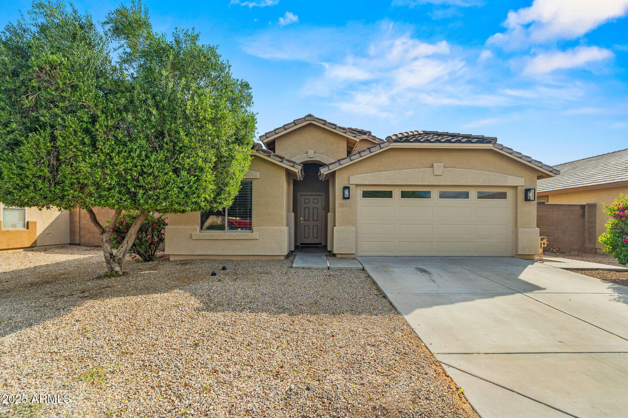 Photo of Listing #6856348