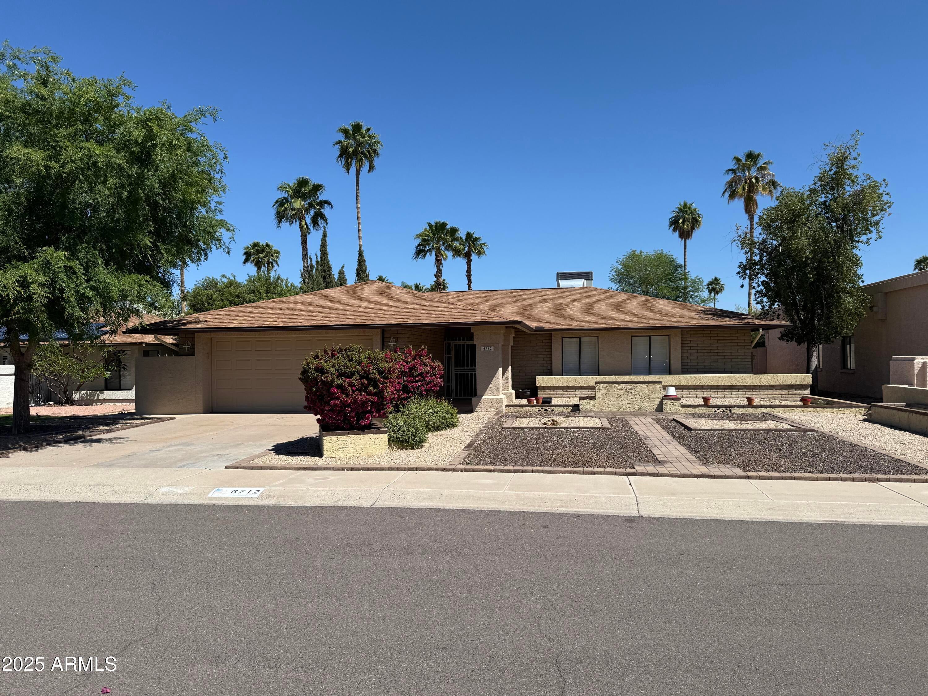 Photo of Listing #6855929