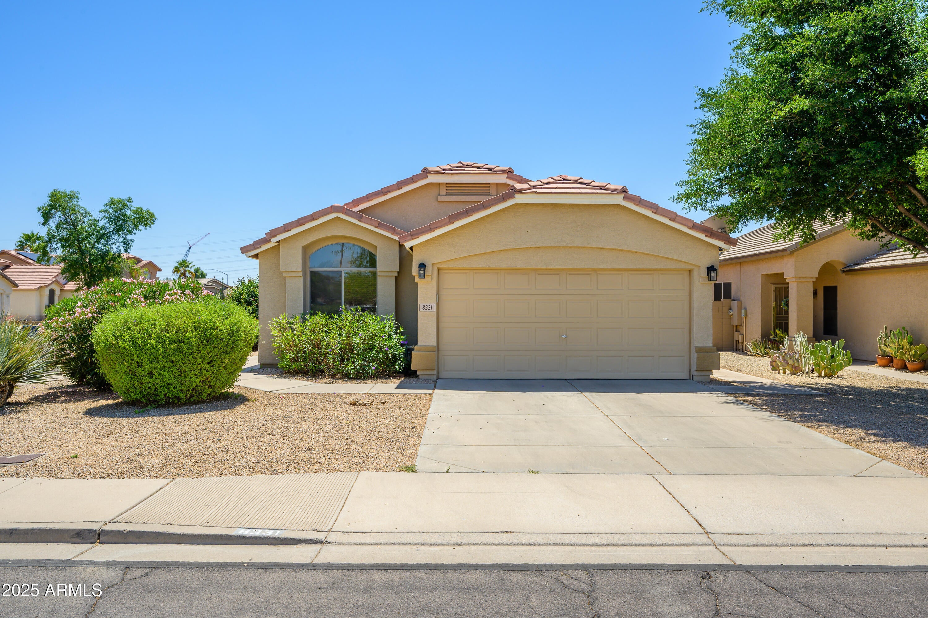 Photo of Listing #6857032