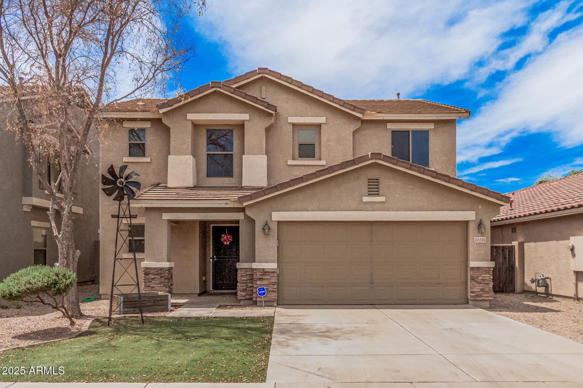 Photo of Listing #6860423
