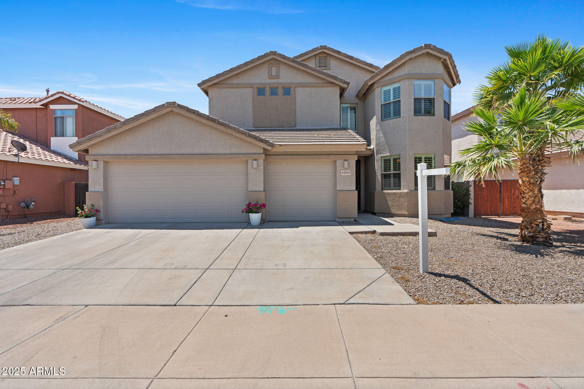 Photo of Listing #6860714