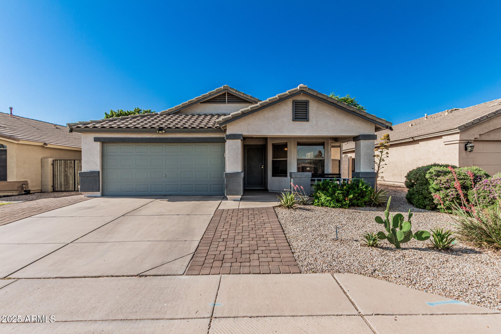 Photo of Listing #6859436