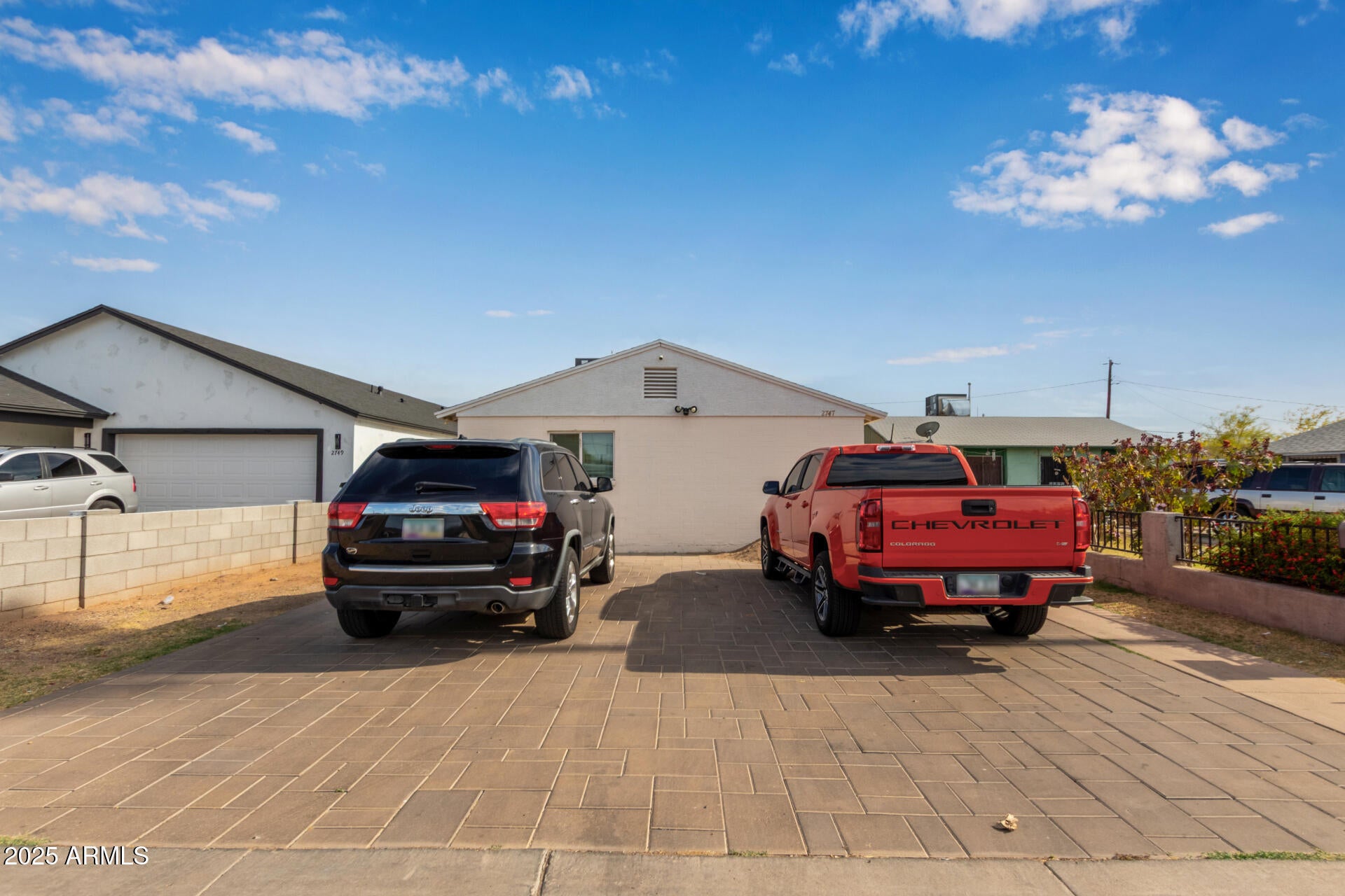 Photo of Listing #6860678