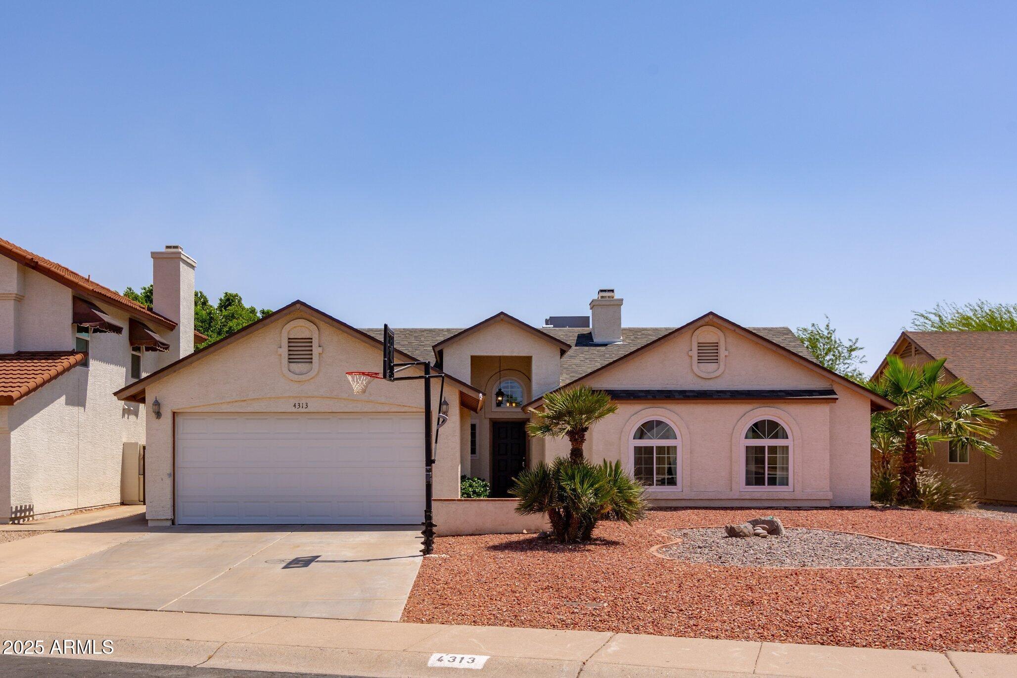 Photo of Listing #6870319