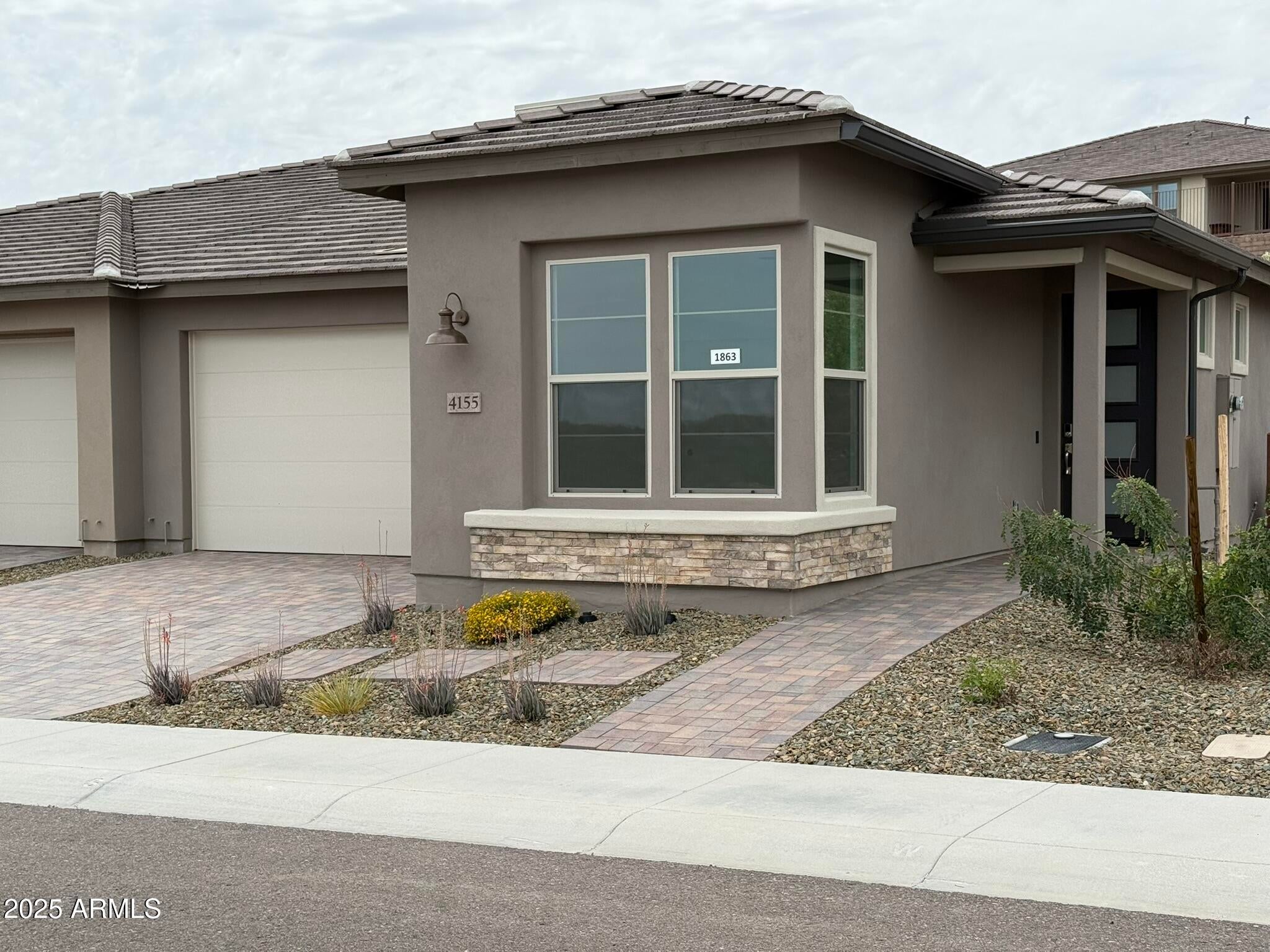 Photo of Listing #6864944
