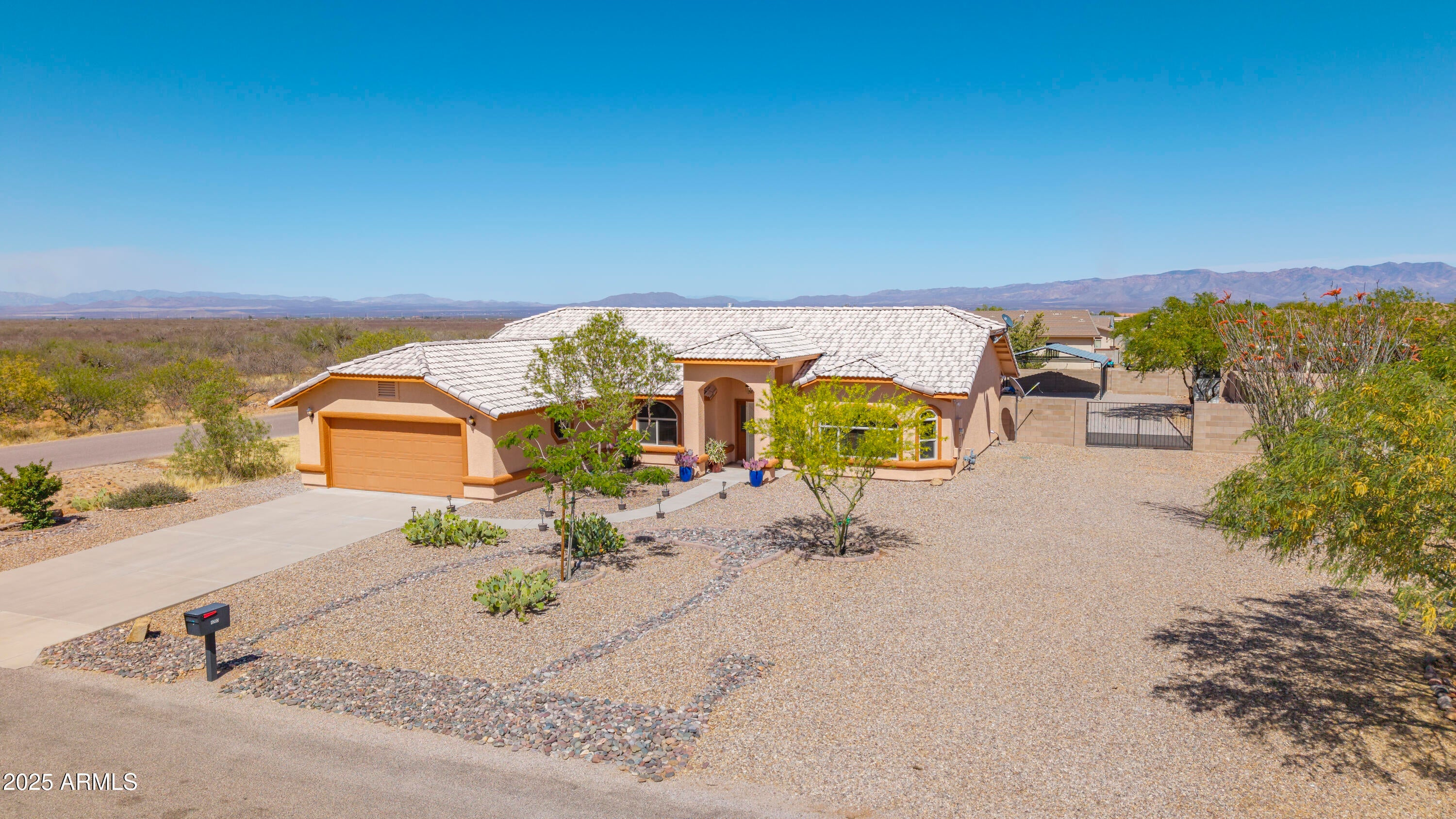 Photo of Listing #6864501