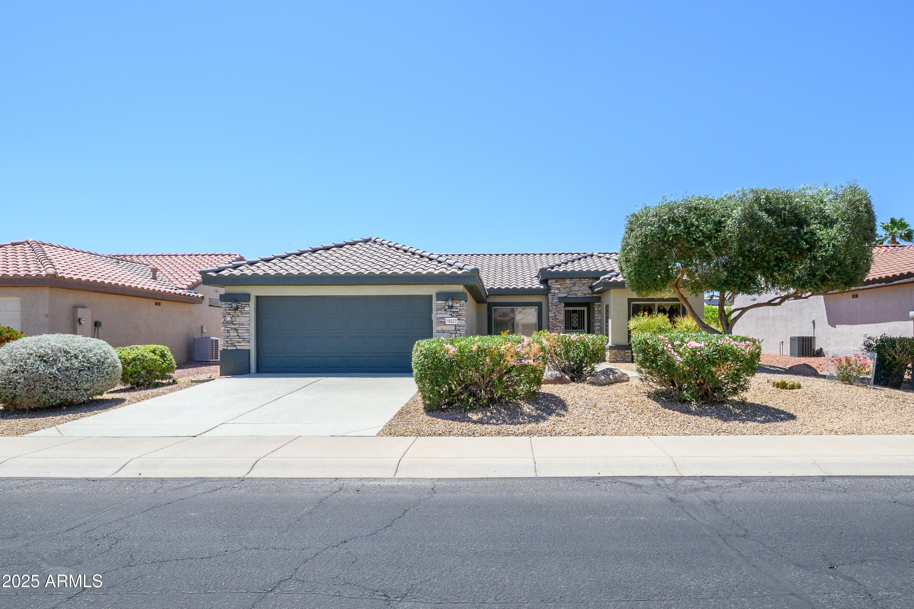 Photo of Listing #6865004