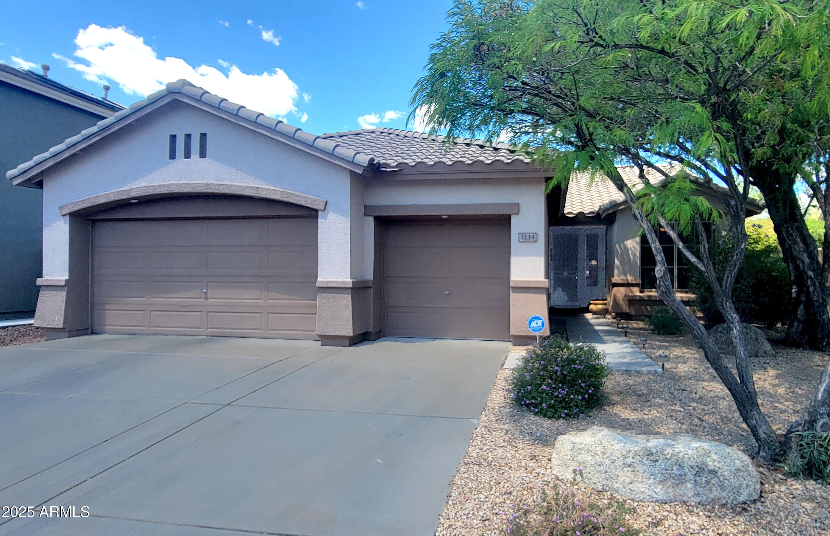 Photo of Listing #6864049