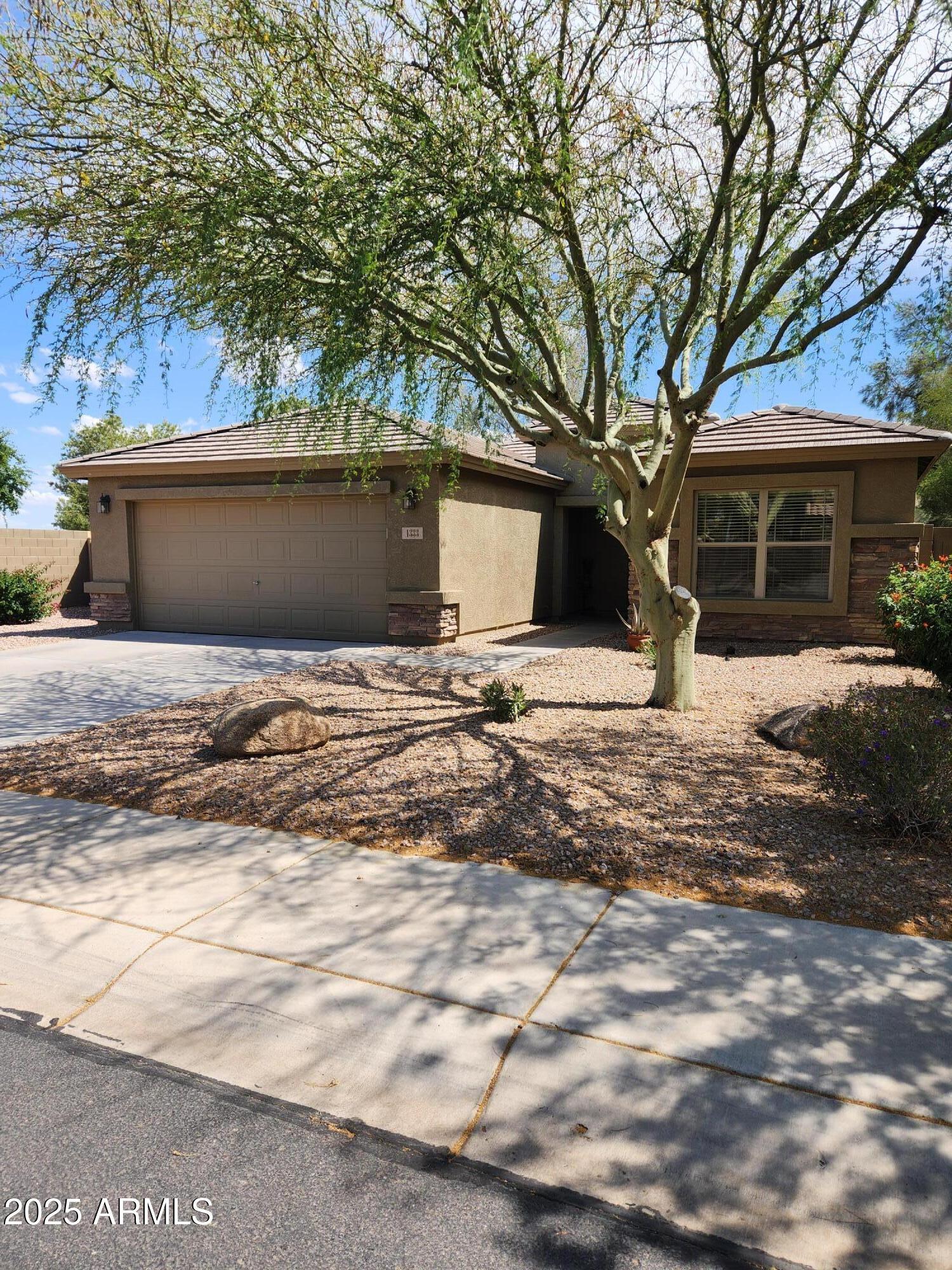 Photo of Listing #6864300