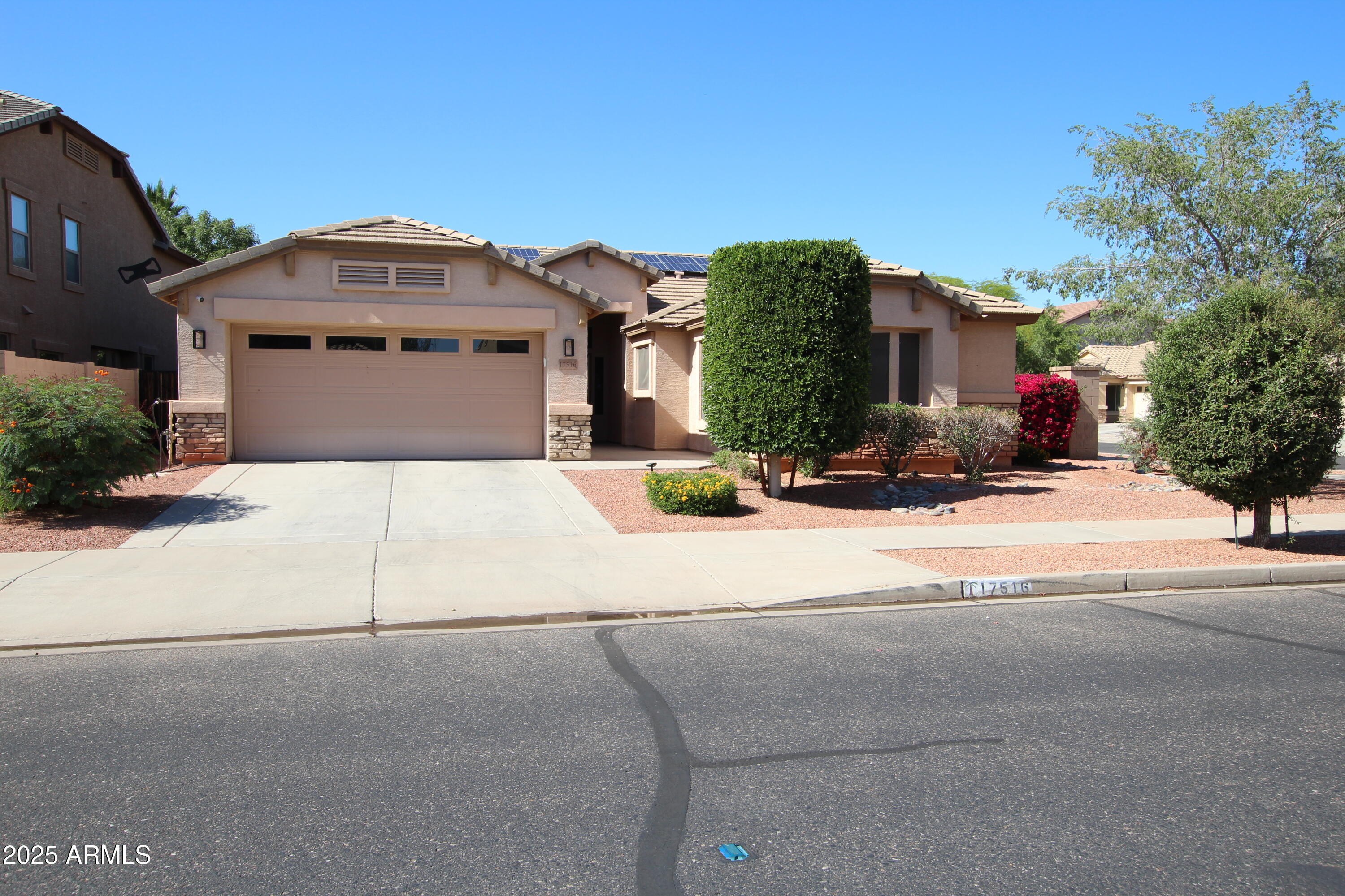 Photo of Listing #6864473