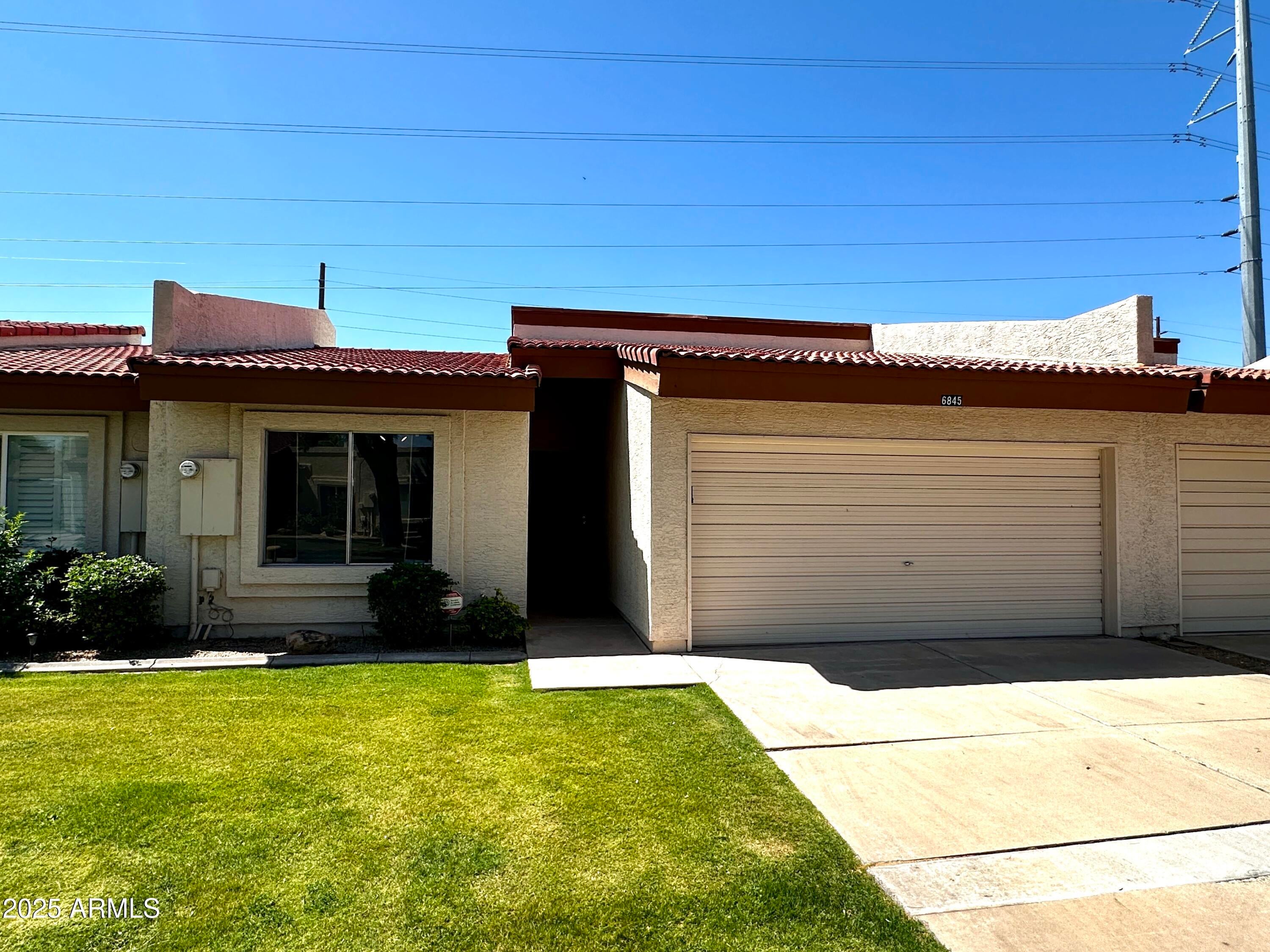 Photo of Listing #6864796