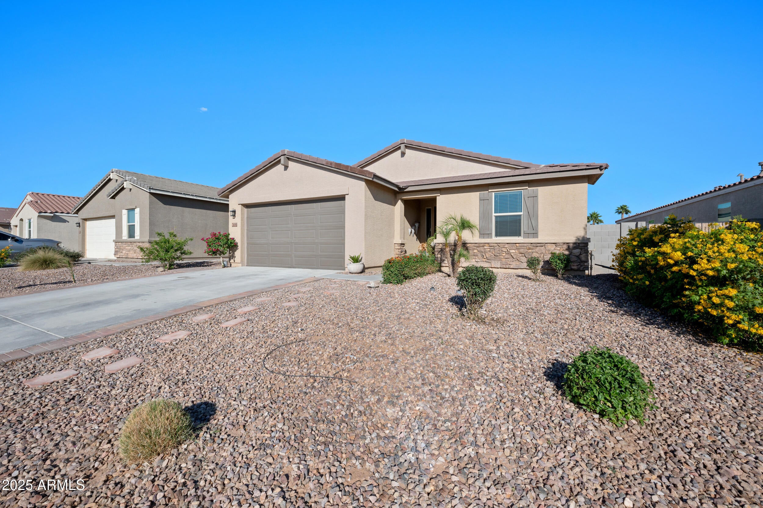 Photo of Listing #6866033