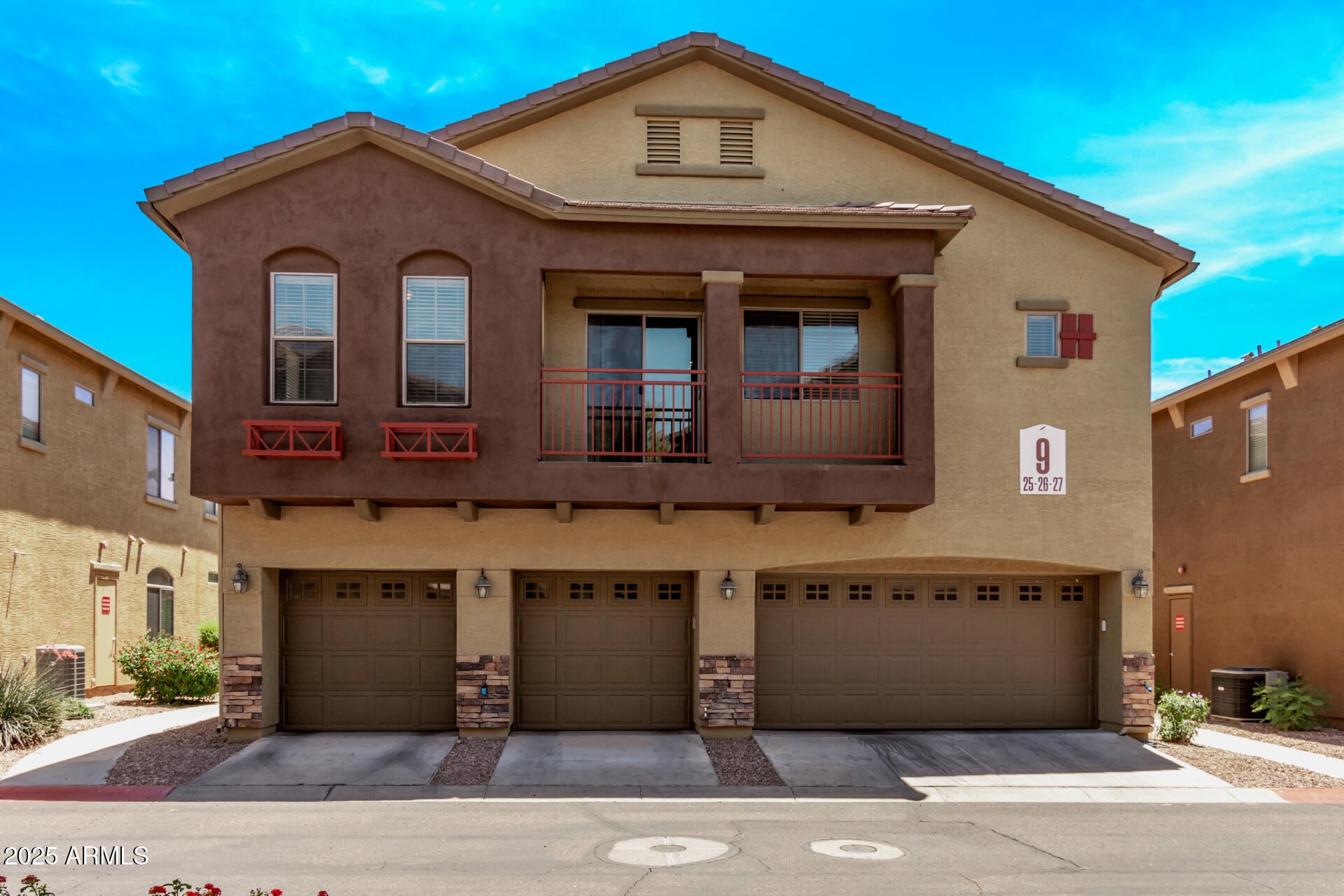 Photo of Listing #6869104