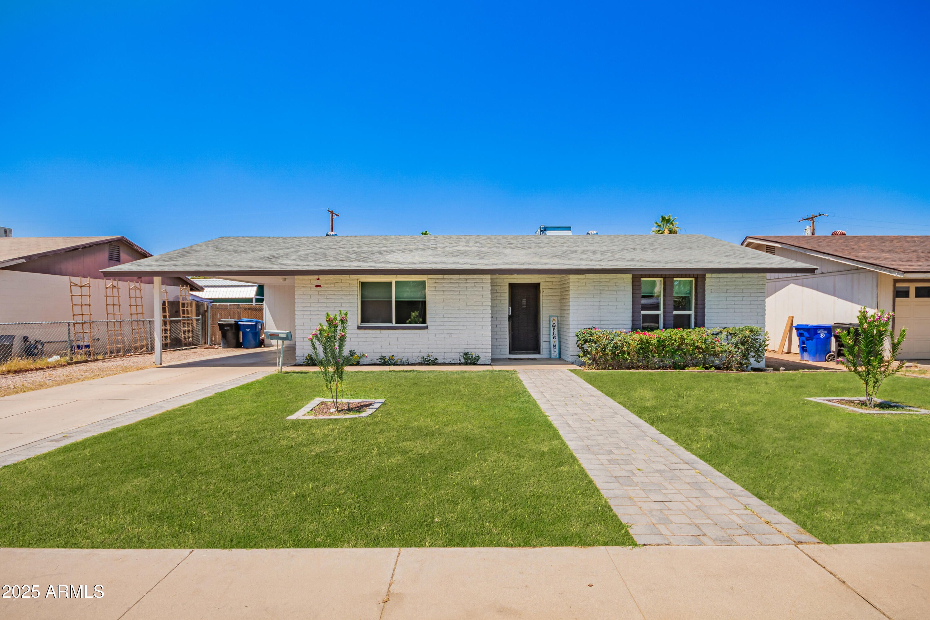 Photo of Listing #6881892